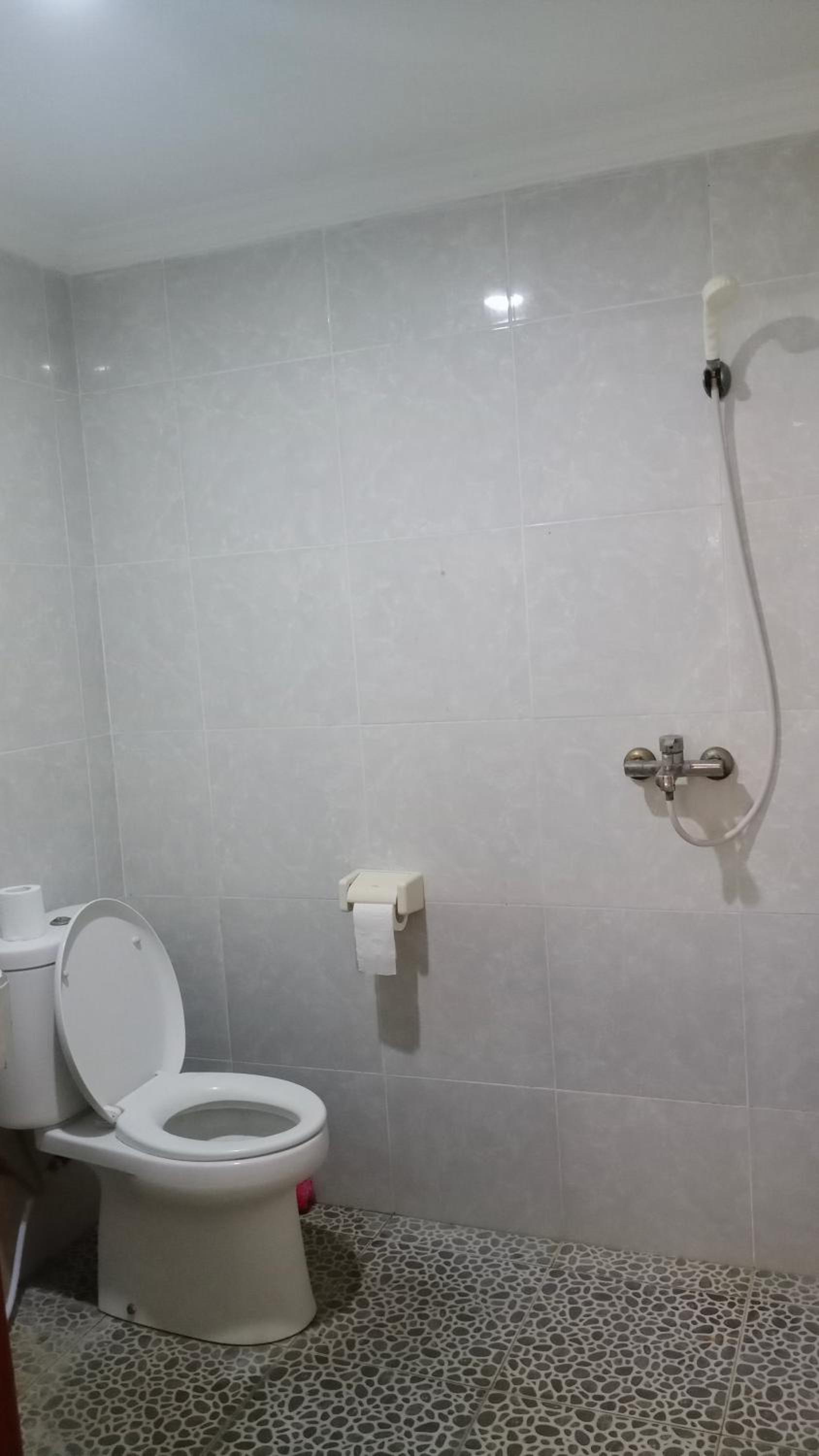 Family Room with Private Bathroom photo 3