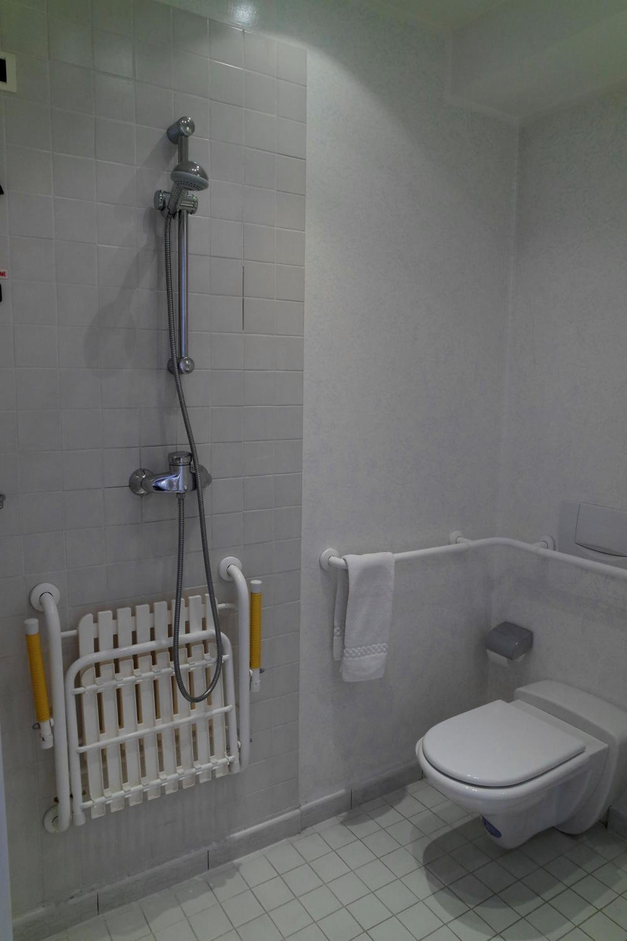 Basic Double Room - Photo 3