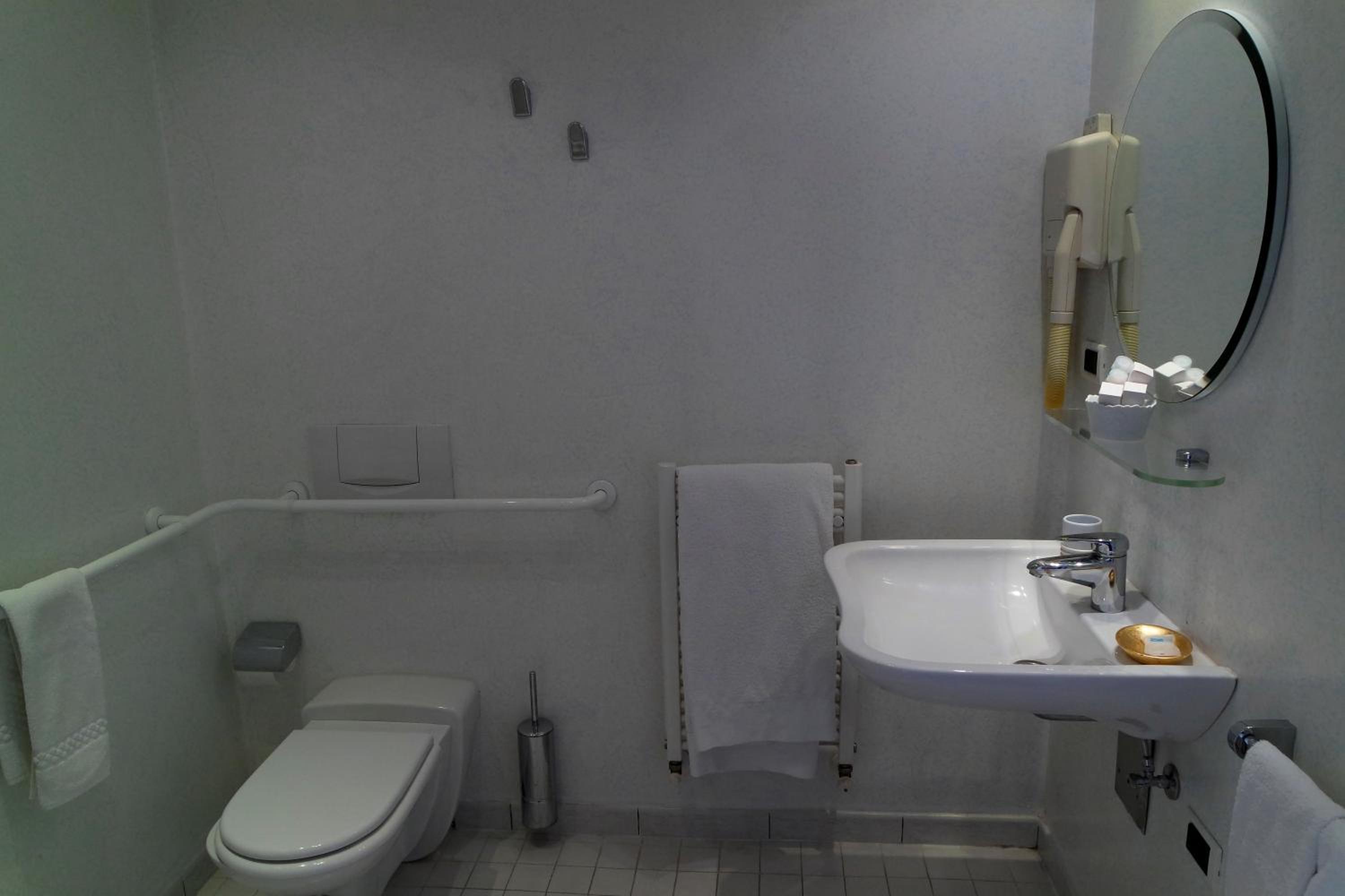 Basic Double Room - Photo 4