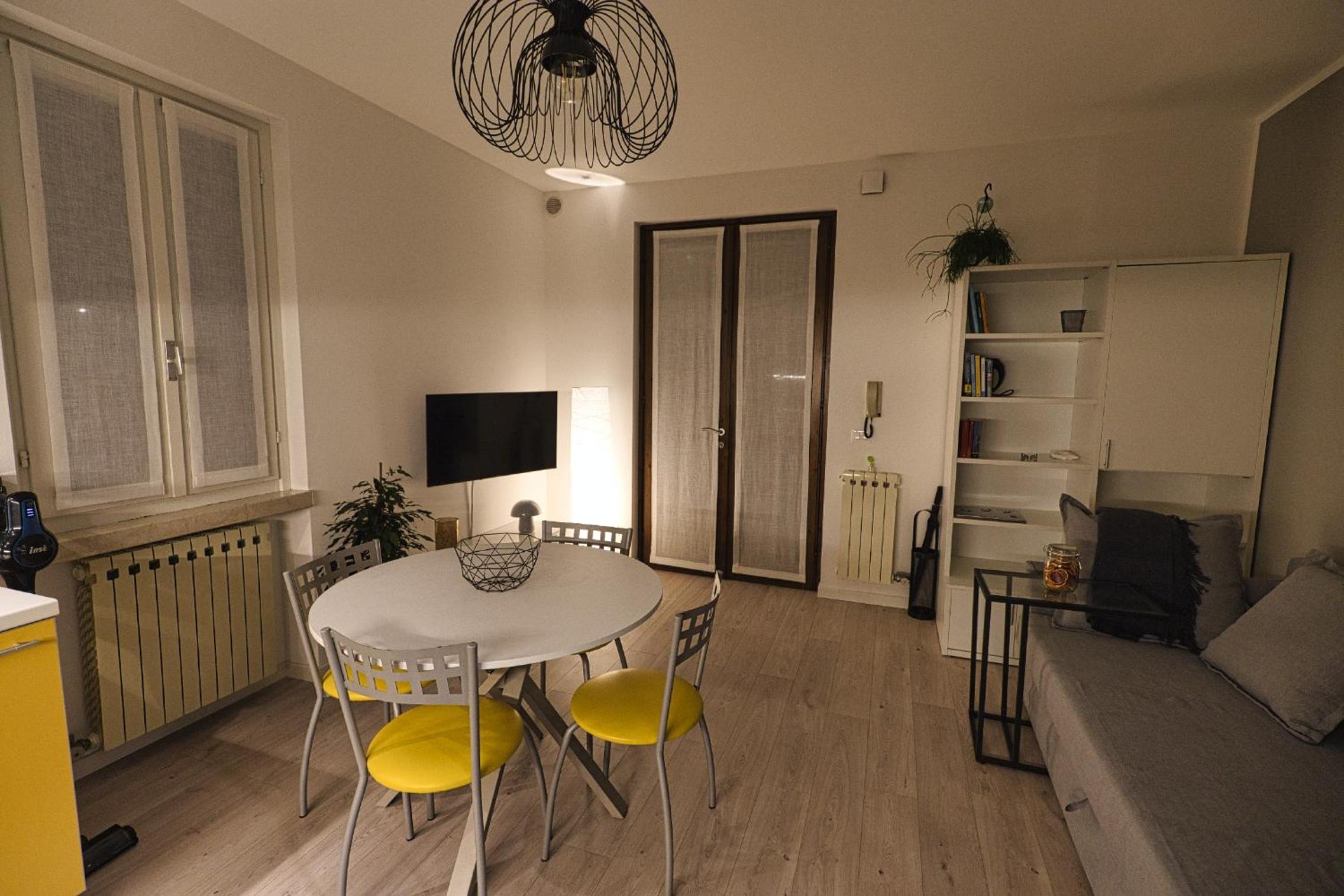 One-Bedroom Apartment