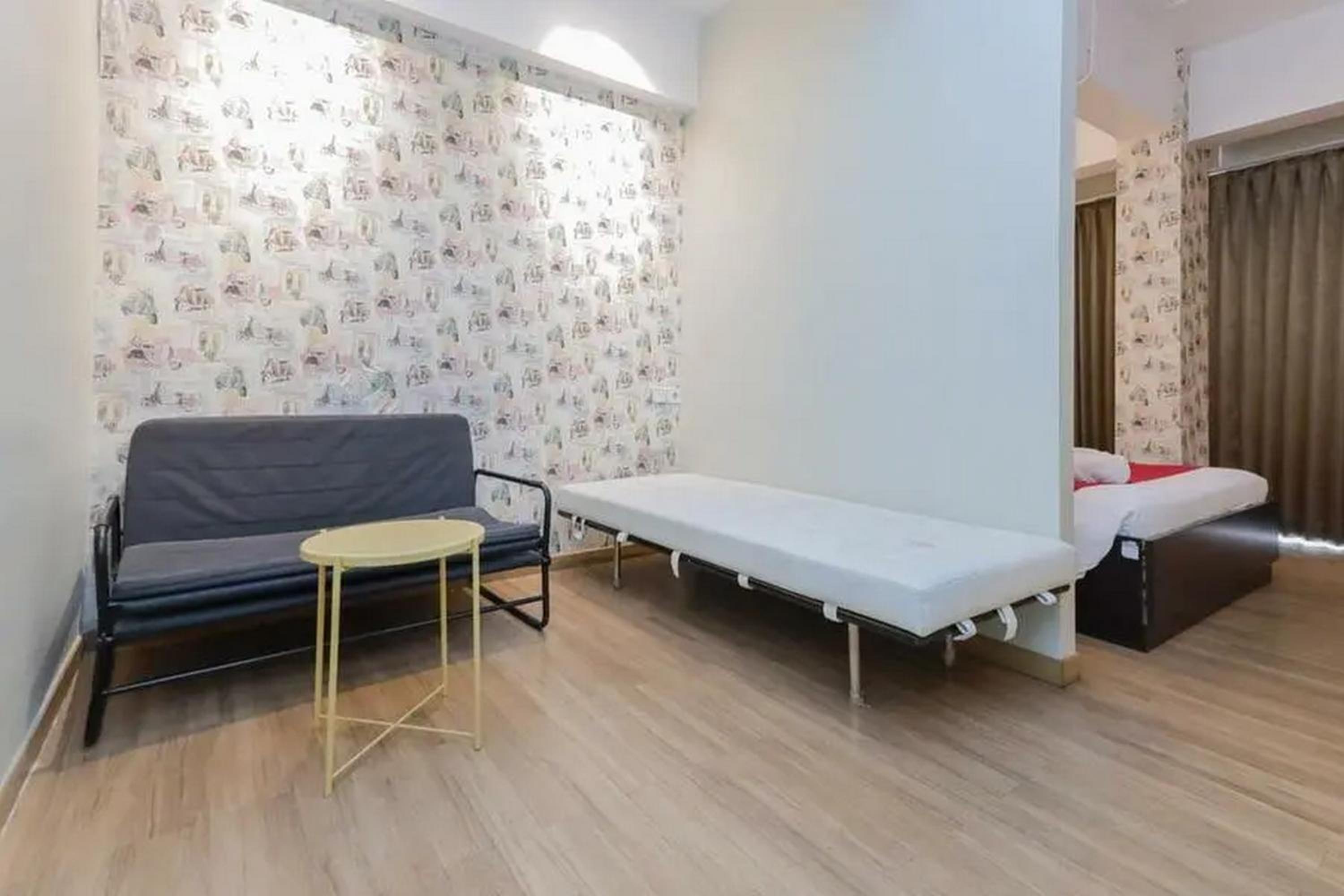 Family Room - Photo 8