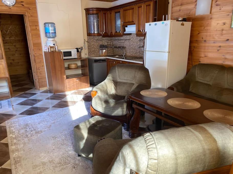 Two-Bedroom House - Photo 23
