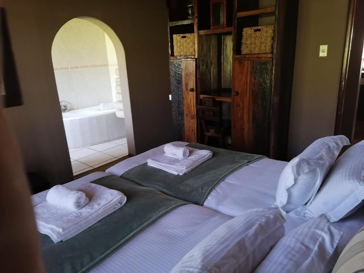 Deluxe Twin Room - Photo 1