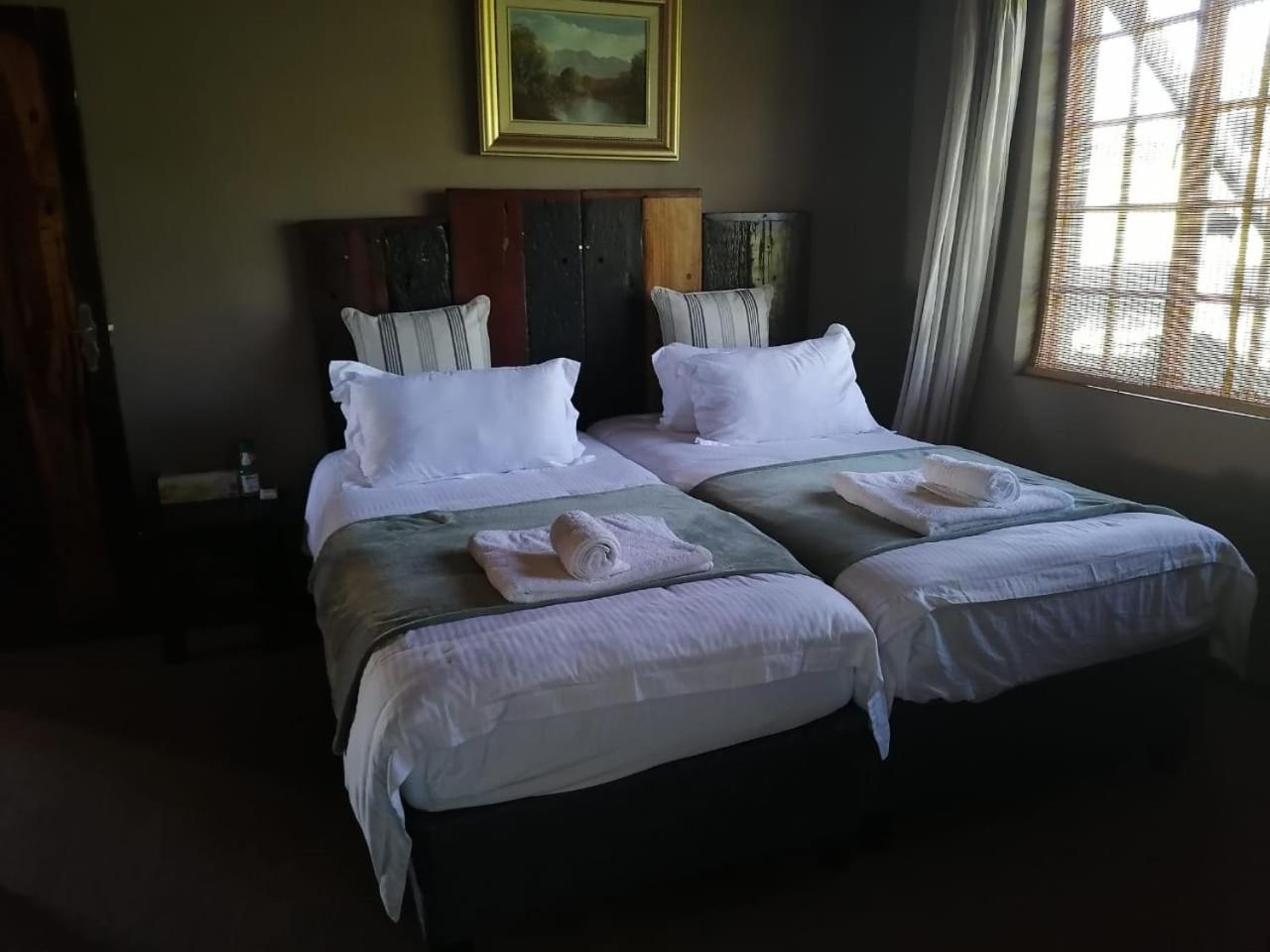 Deluxe Twin Room - Photo 4