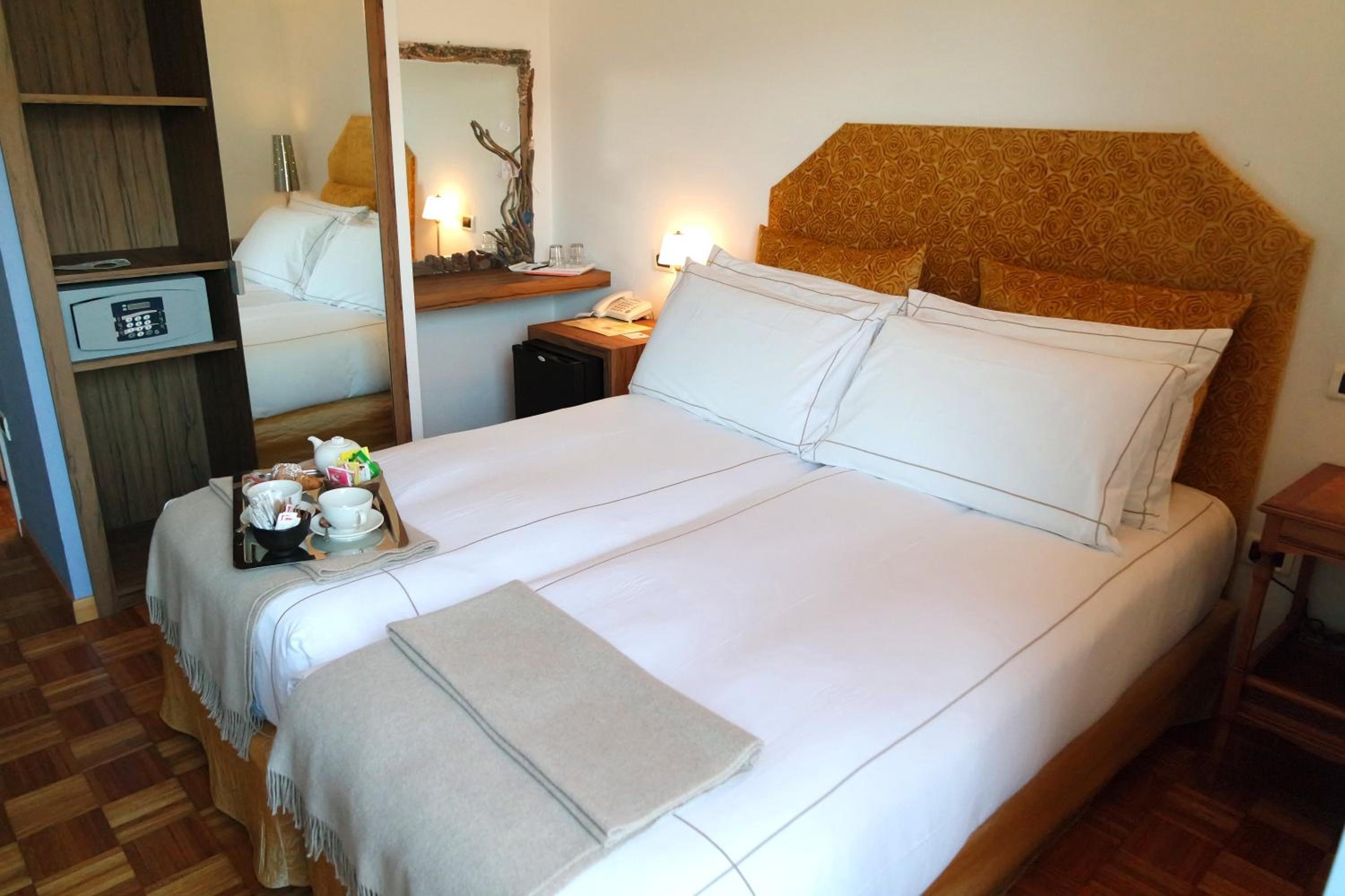 Double Room - Photo 4