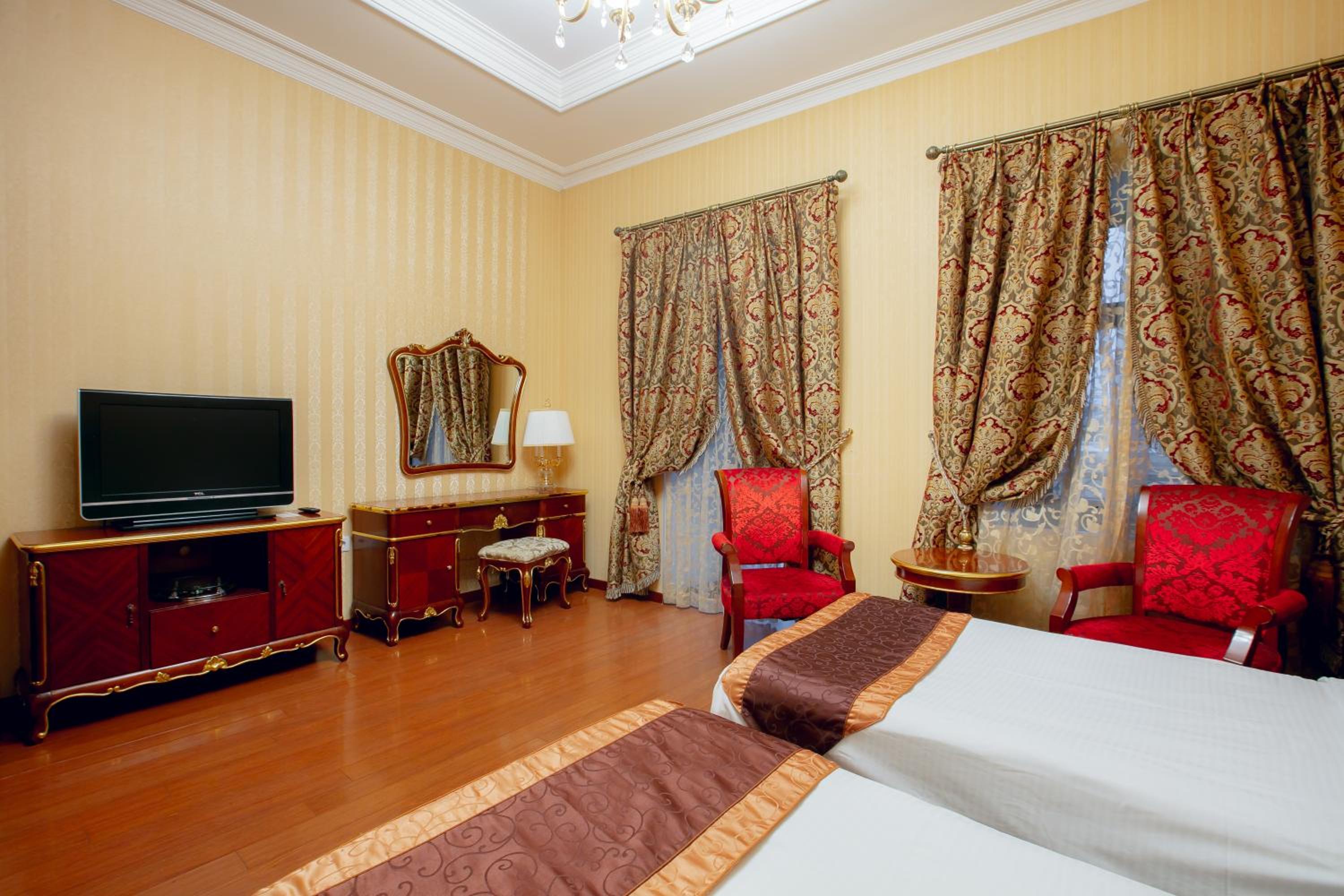 Deluxe Twin Room photo 3