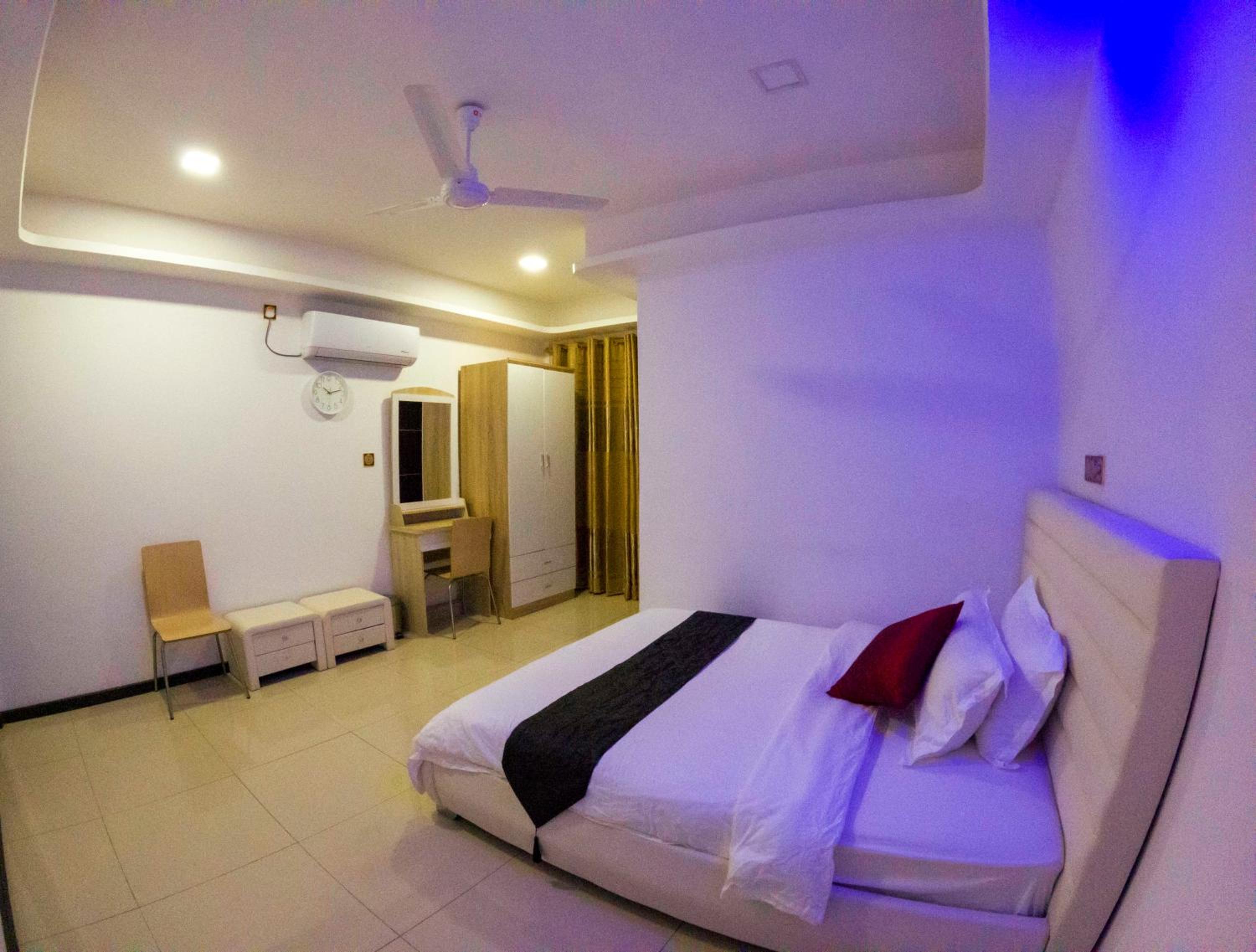 Apartment - Photo 22