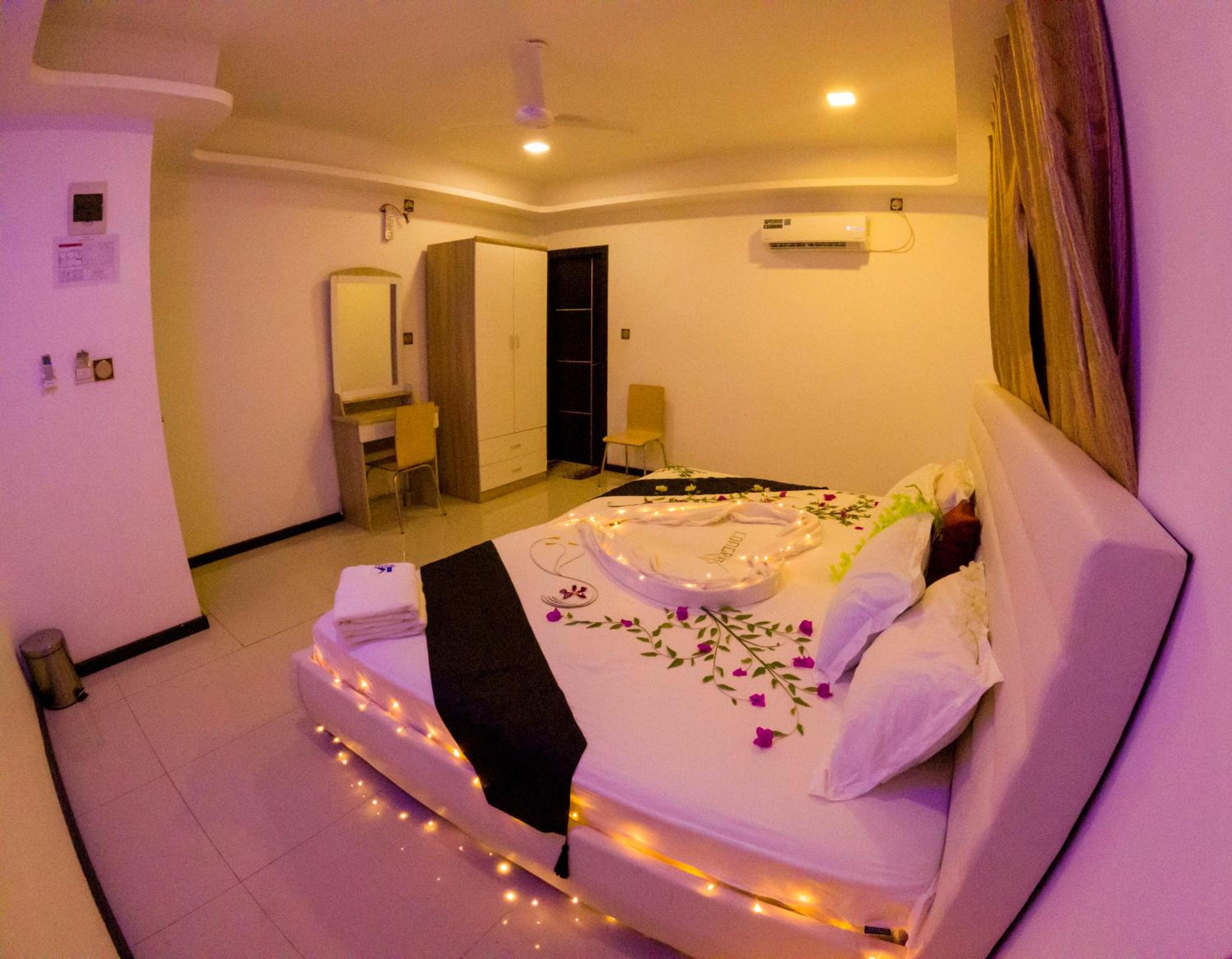 Apartment - Photo 36
