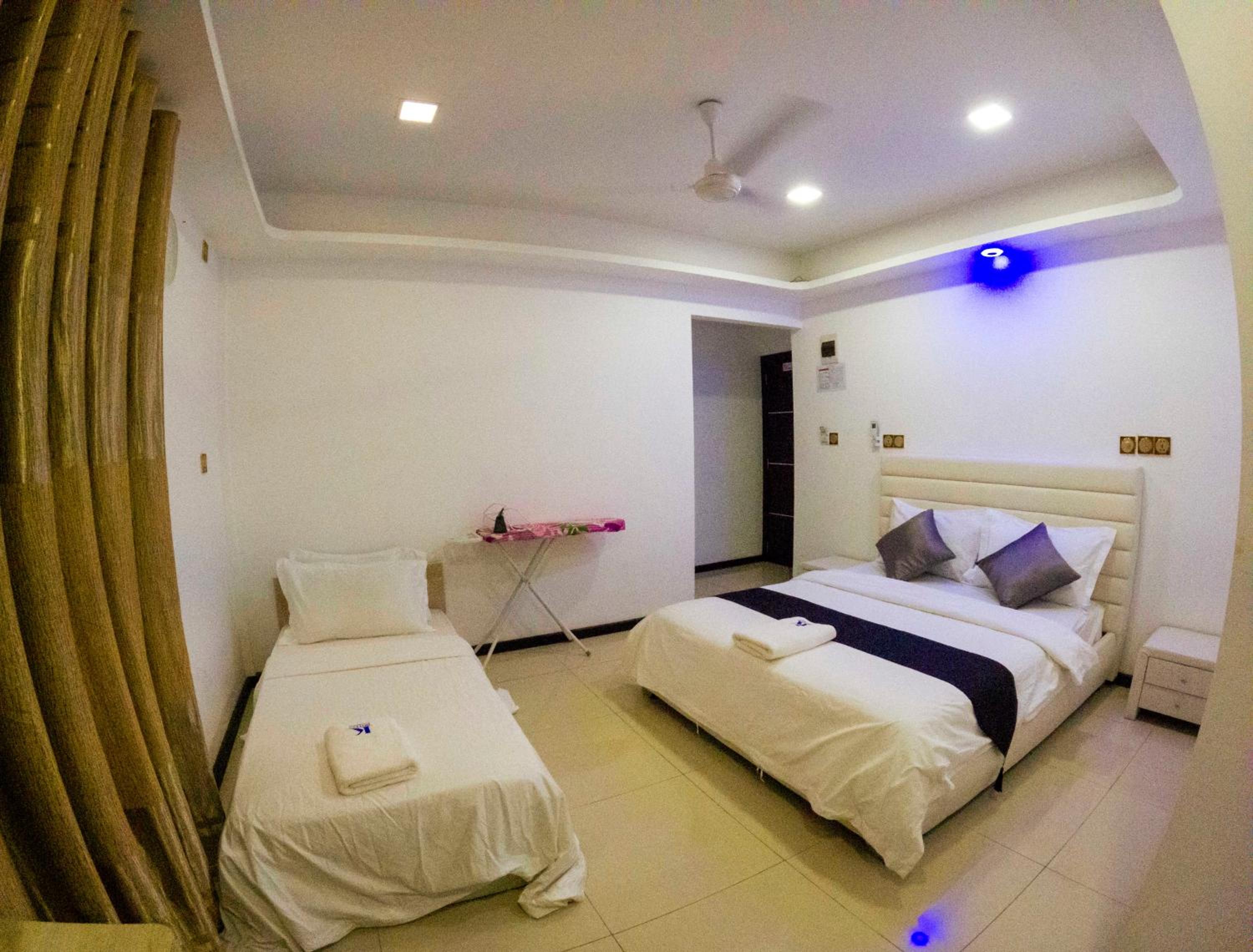 Apartment - Photo 11