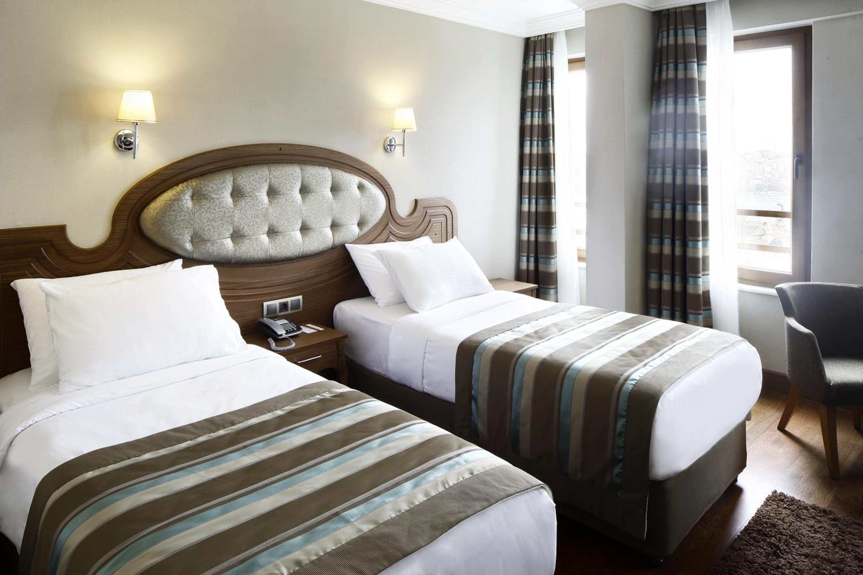 Standard Double or Twin Room photo 2