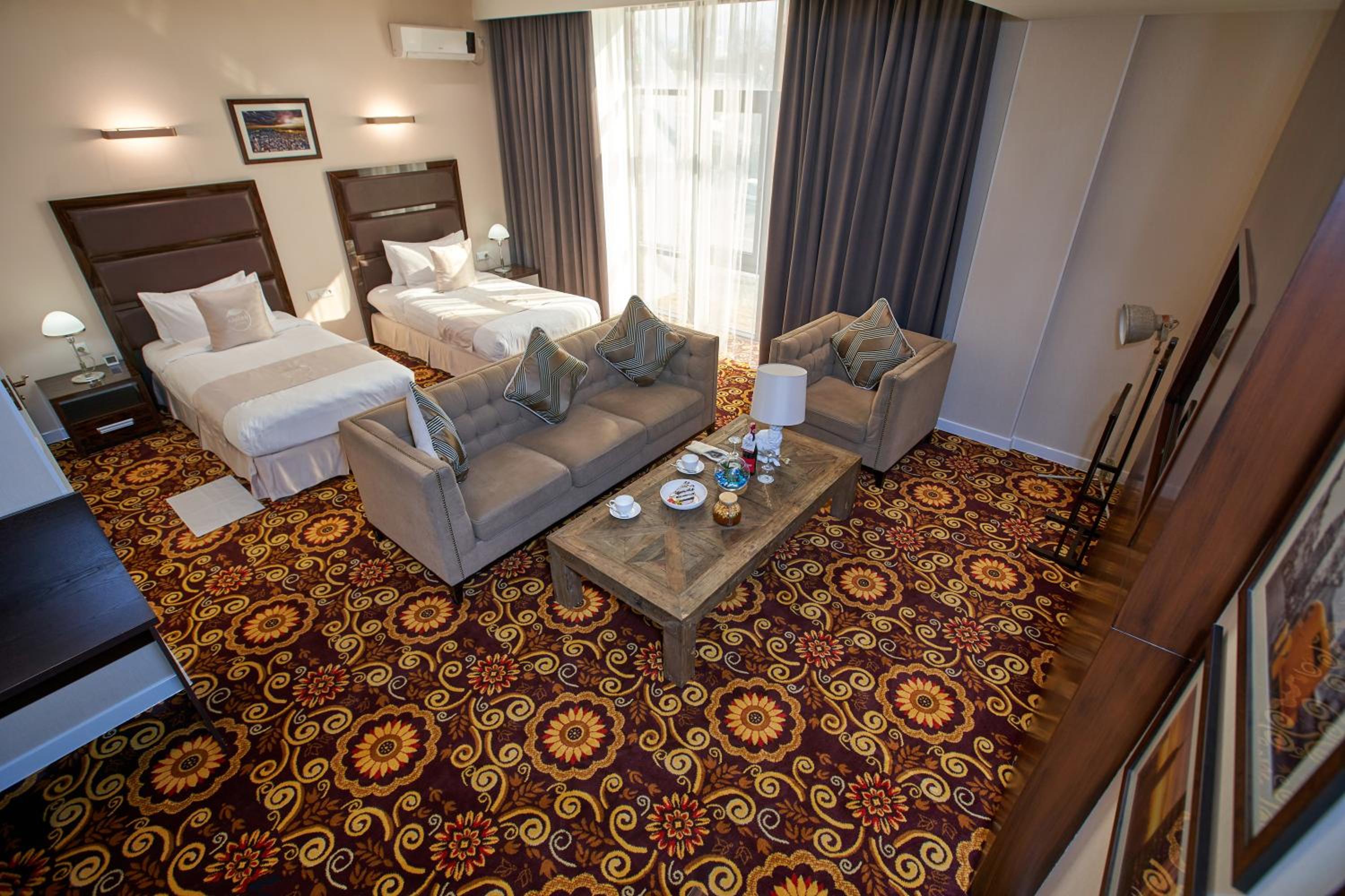 Deluxe Twin Room photo 1