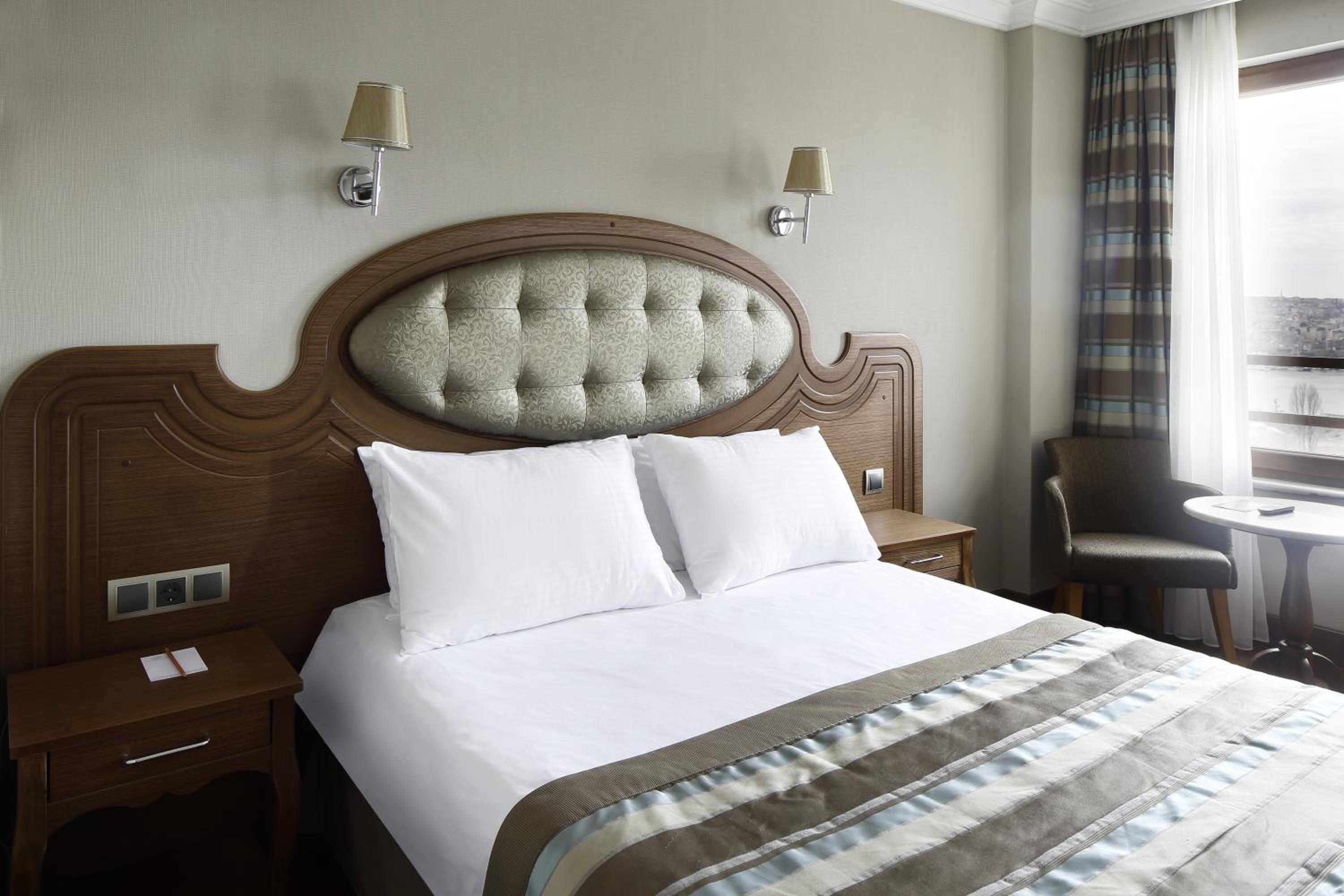 Standard Double or Twin Room photo 1