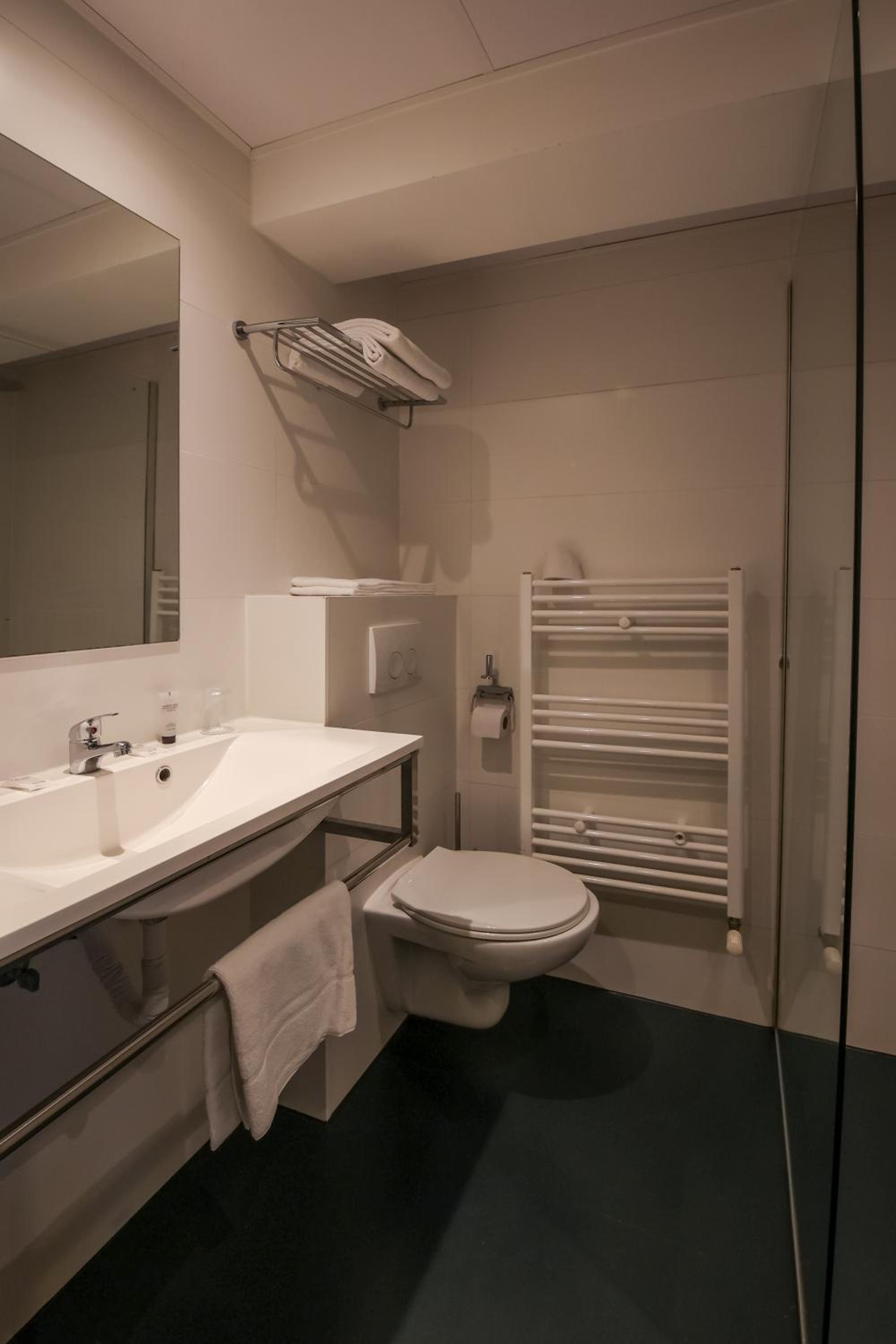 Room with Premium frontal Sea View - Photo 3
