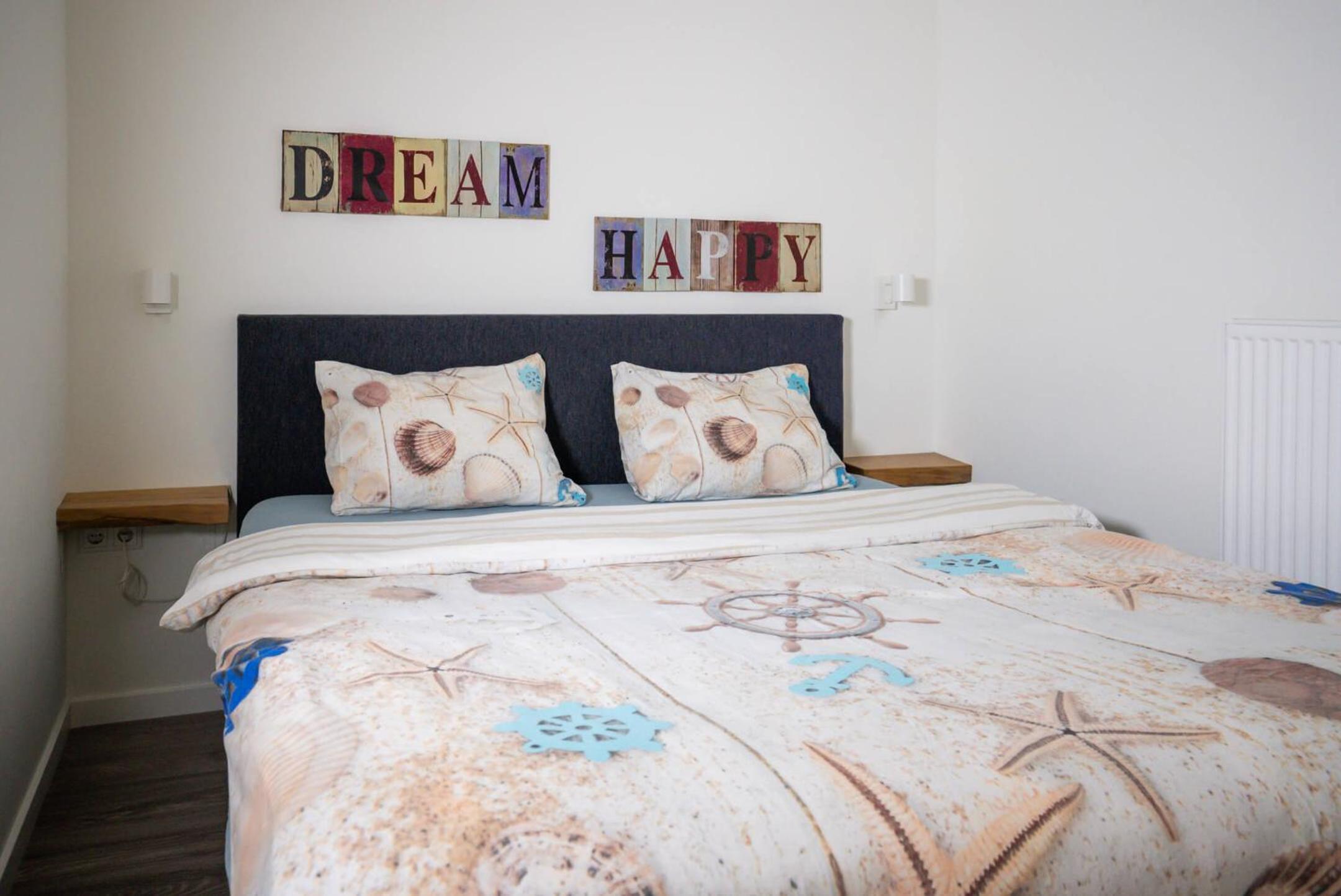 One-Bedroom Apartment - Photo 19