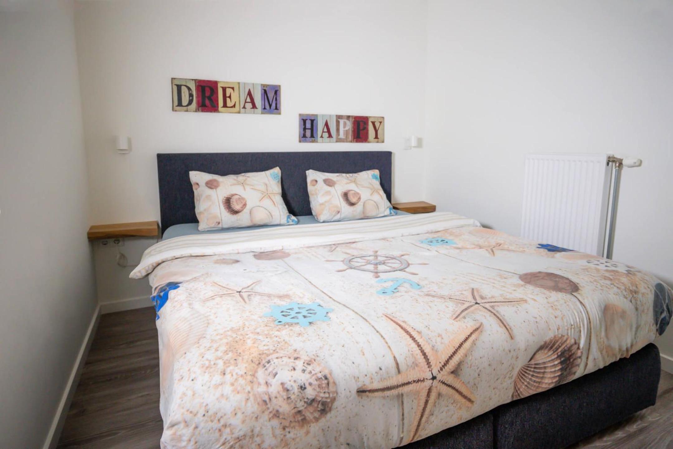 One-Bedroom Apartment - Photo 20