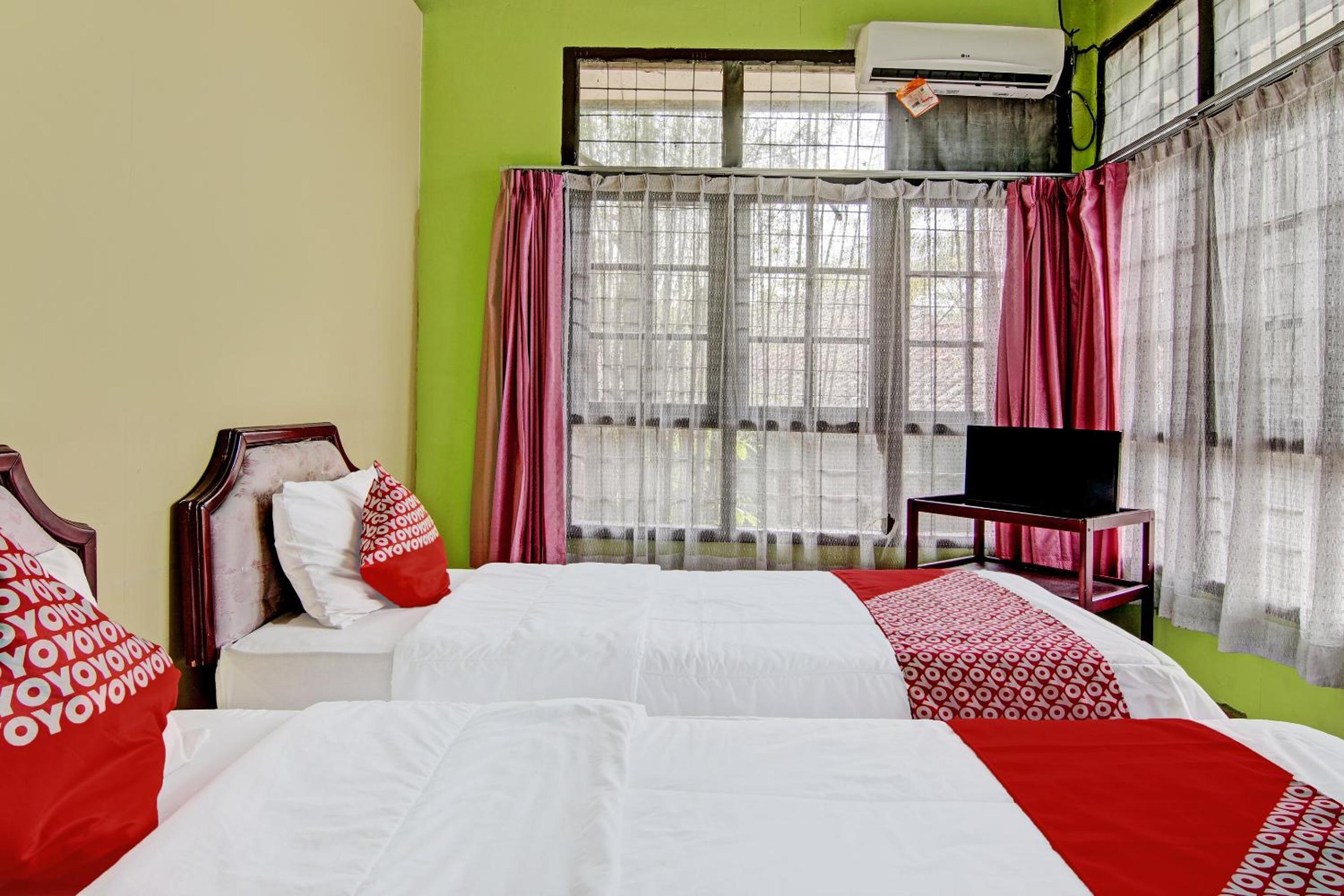Standard Twin Room - Photo 7