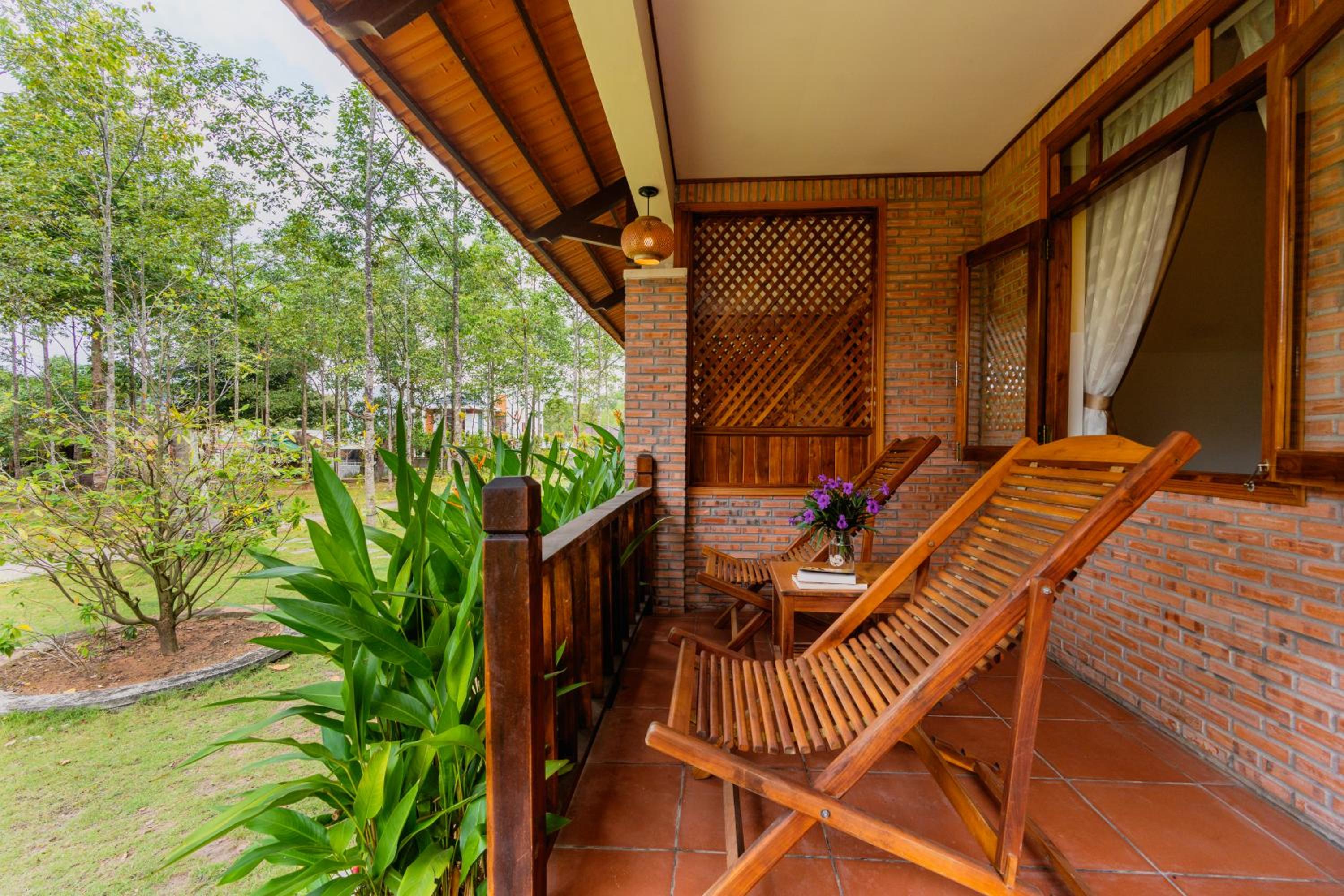 Family Room with Garden View photo 3