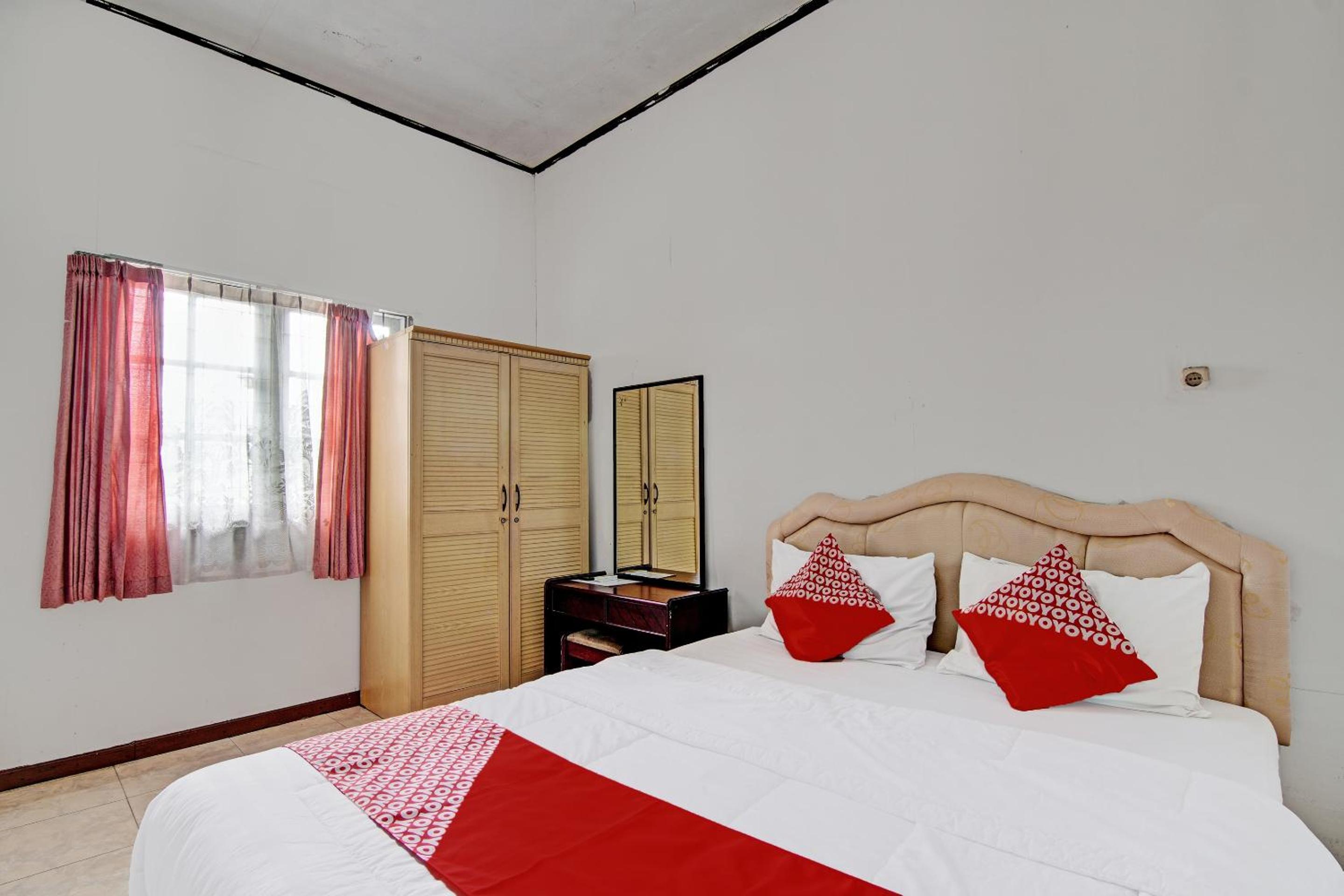 Deluxe Family Room - Photo 7