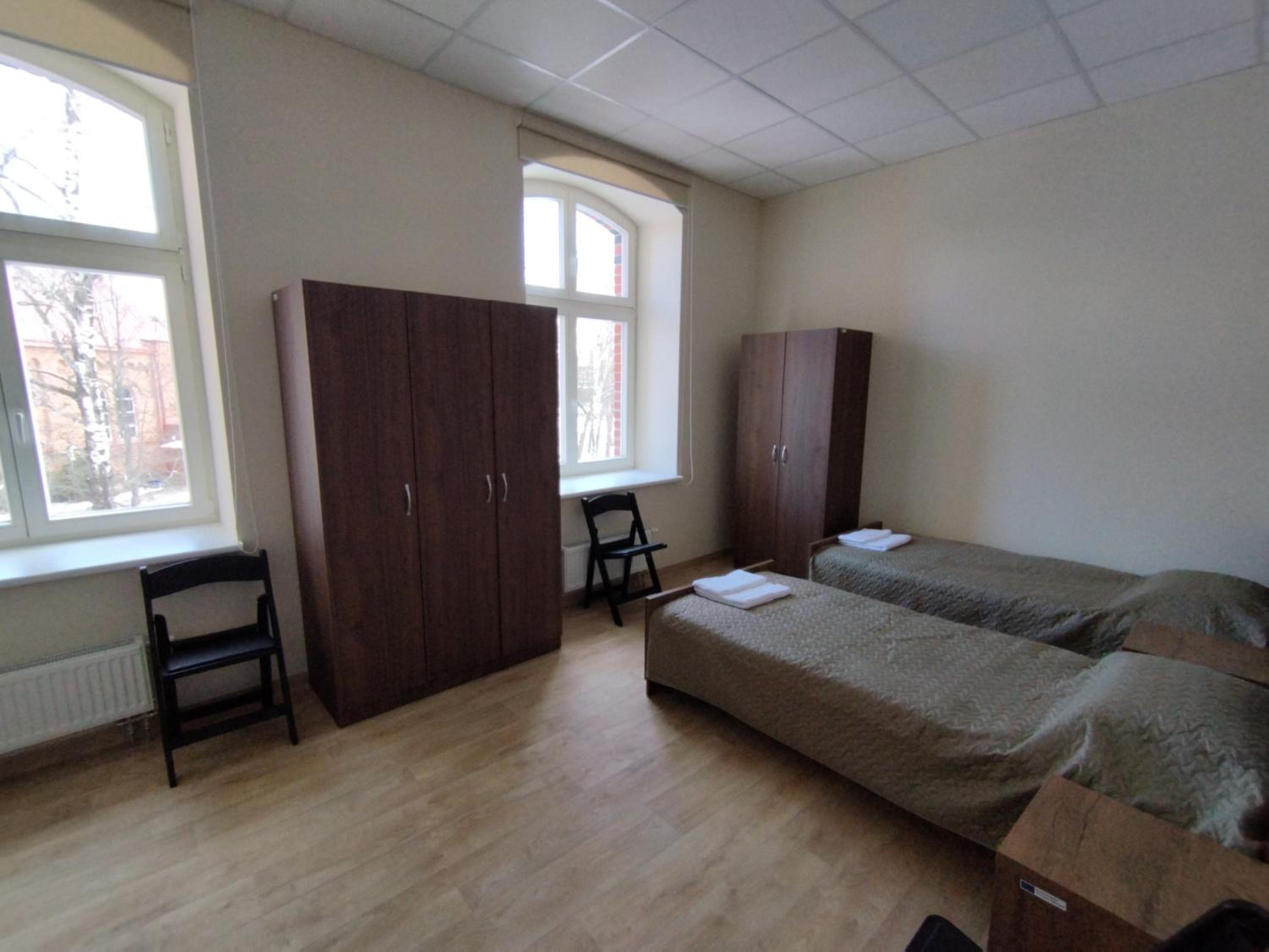 Basic Triple Room with Shared Bathroom photo 2