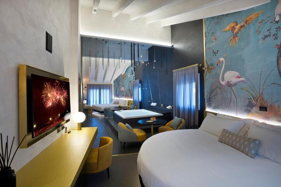 Deluxe Suite - Photo 4