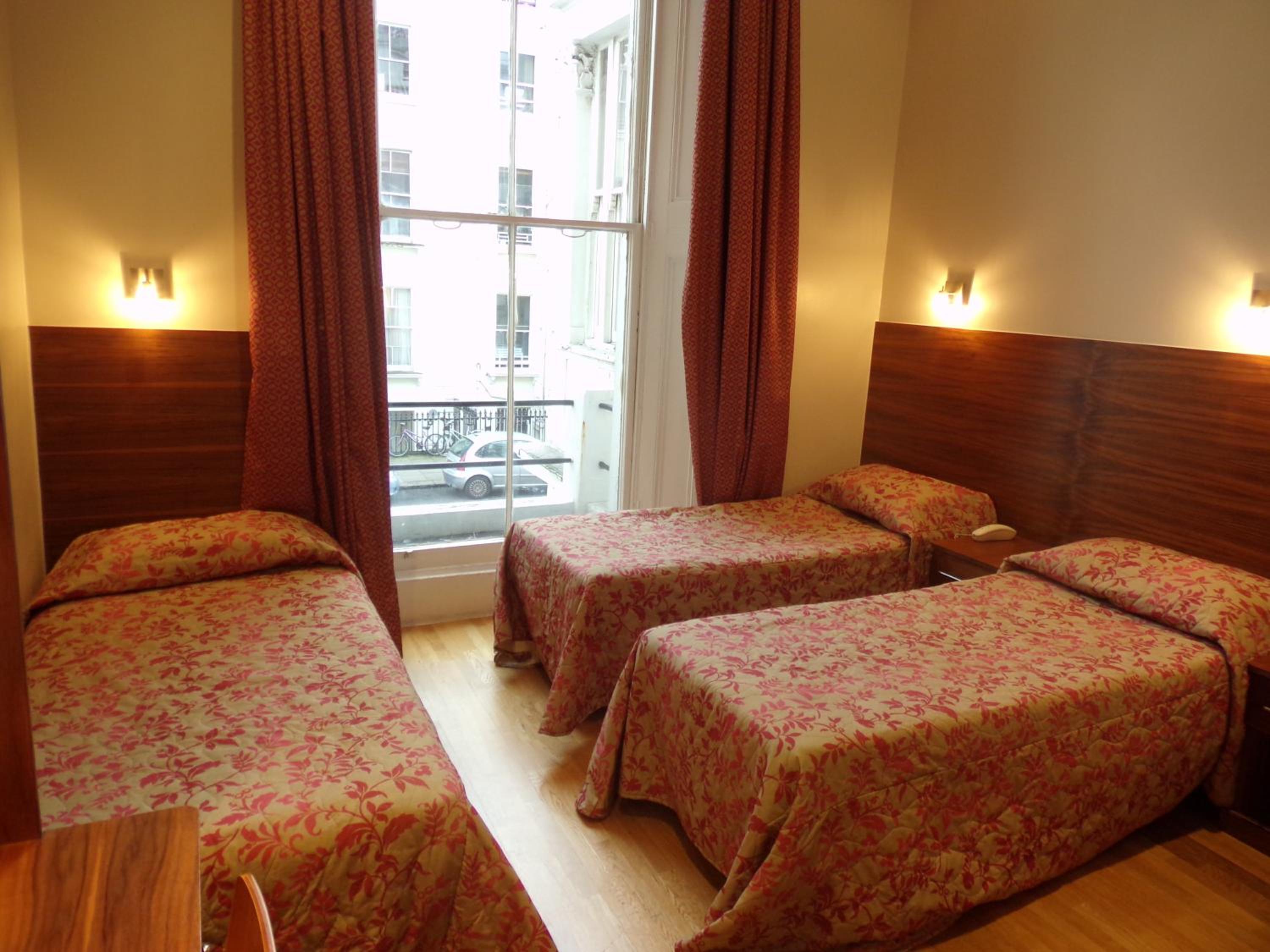 Triple Room photo 2