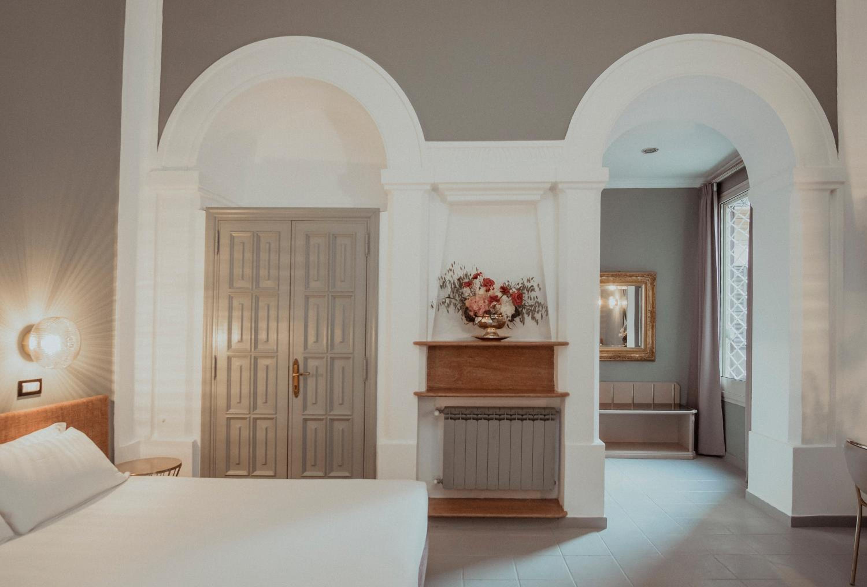 Family Room thumbnail 6