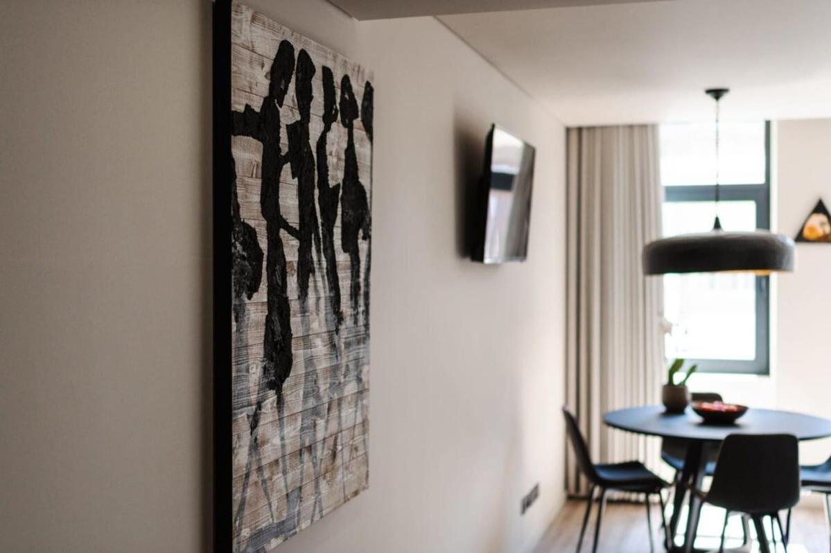 One-Bedroom Apartment - Photo 12