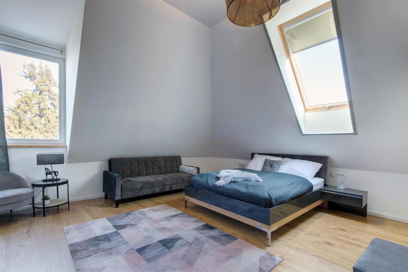 Superior King Room - Photo 7
