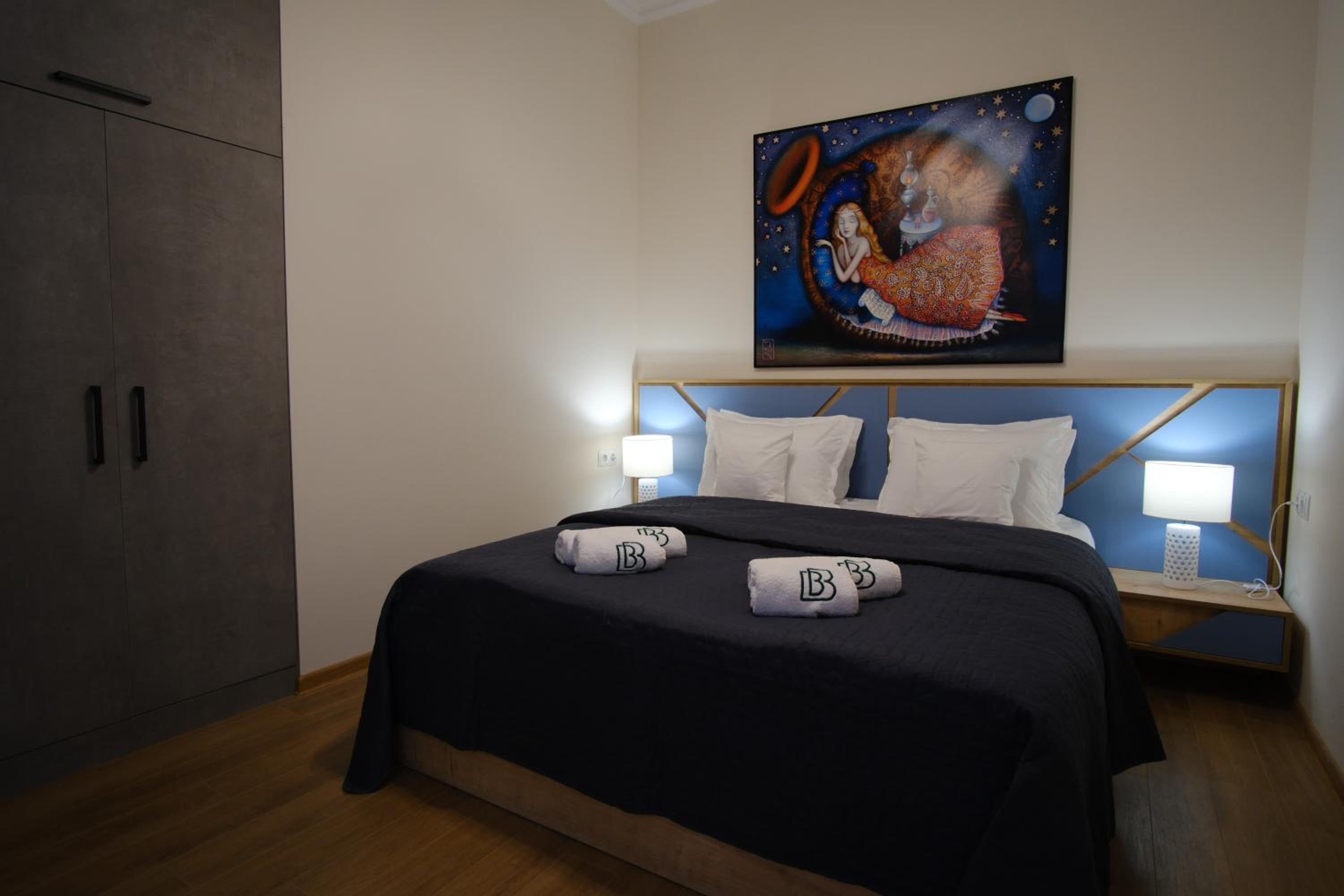 One-Bedroom Apartment - Photo 6