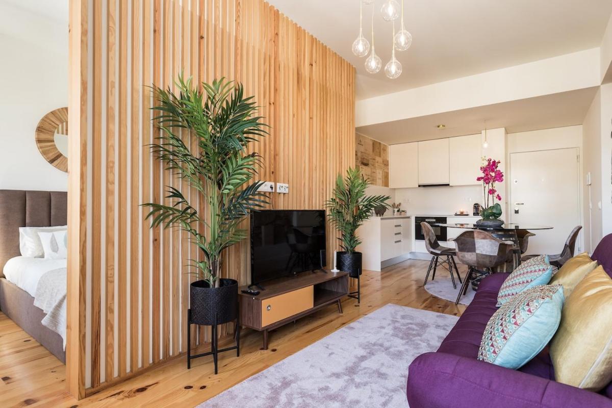 One-Bedroom Apartment - Photo 1