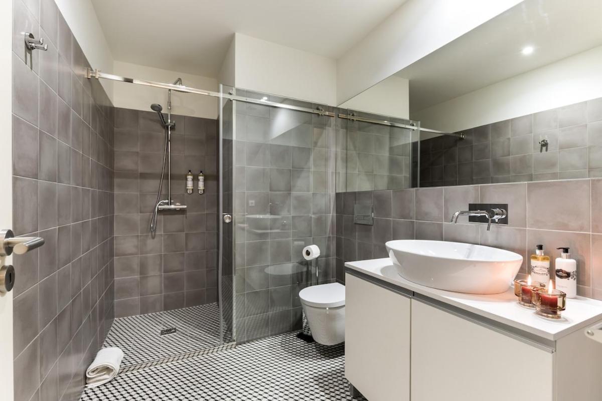 One-Bedroom Apartment - Photo 13
