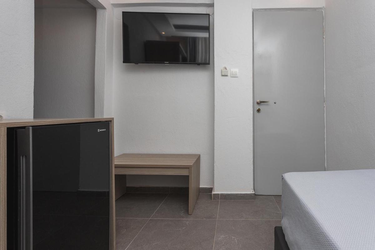 Economy Triple Room