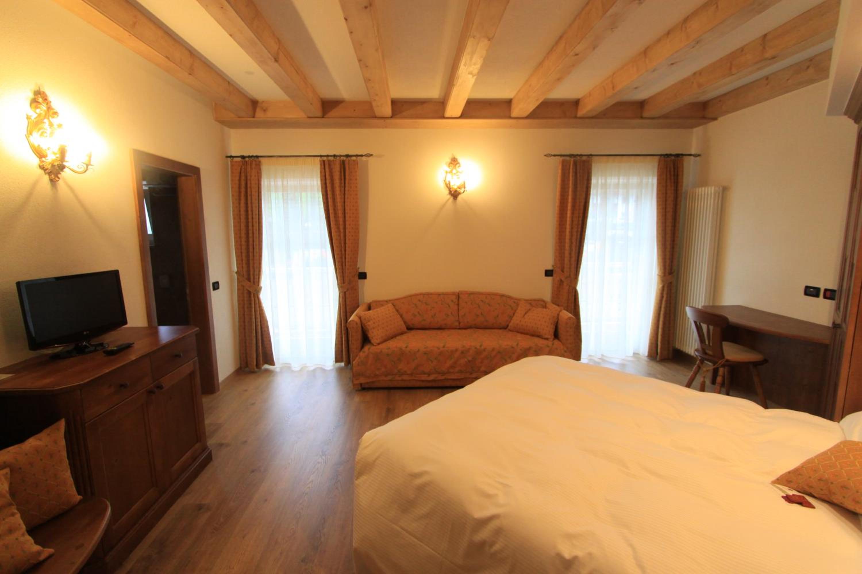 Triple Room with Balcony photo 2