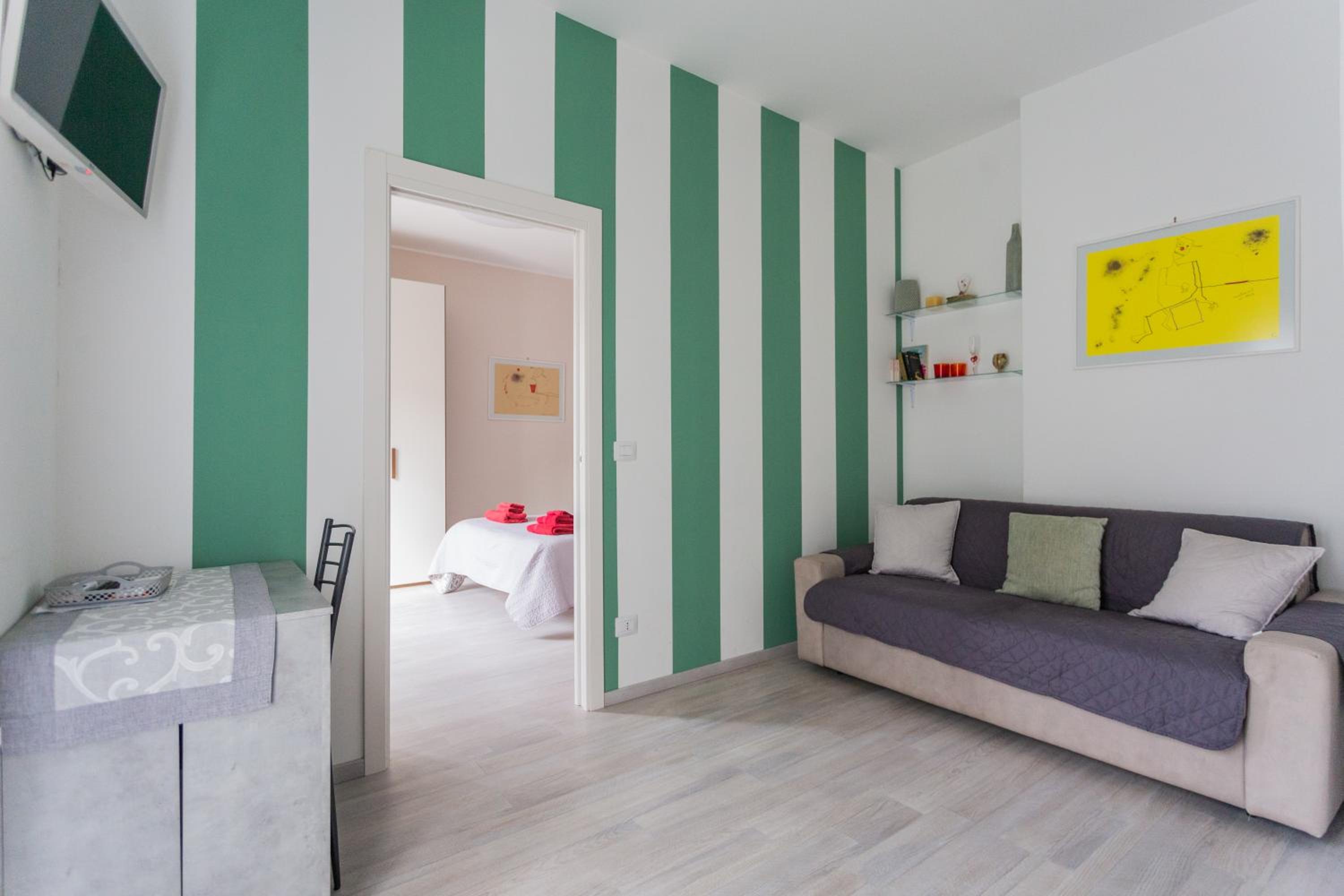One-Bedroom Apartment