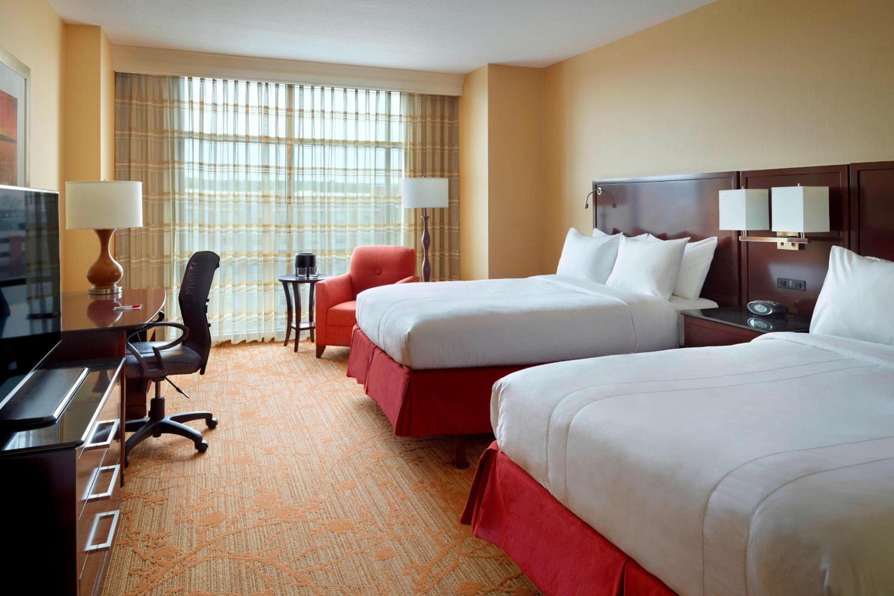 Double Room with Two Double Beds - Photo 7