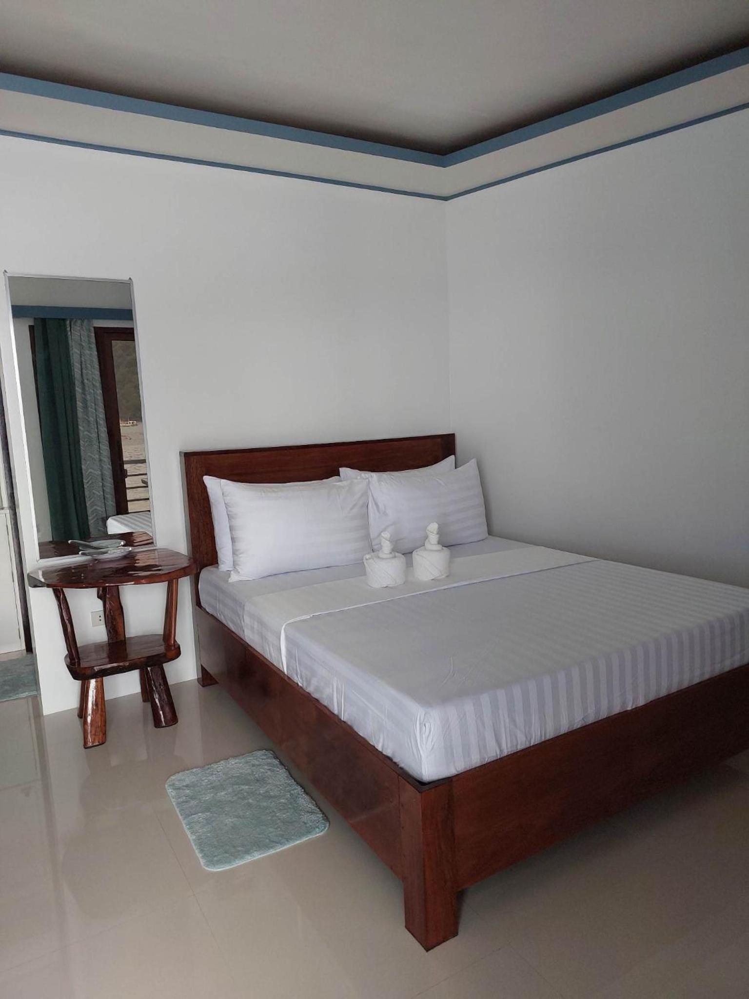 Deluxe Double Room with Balcony and Sea View photo 1