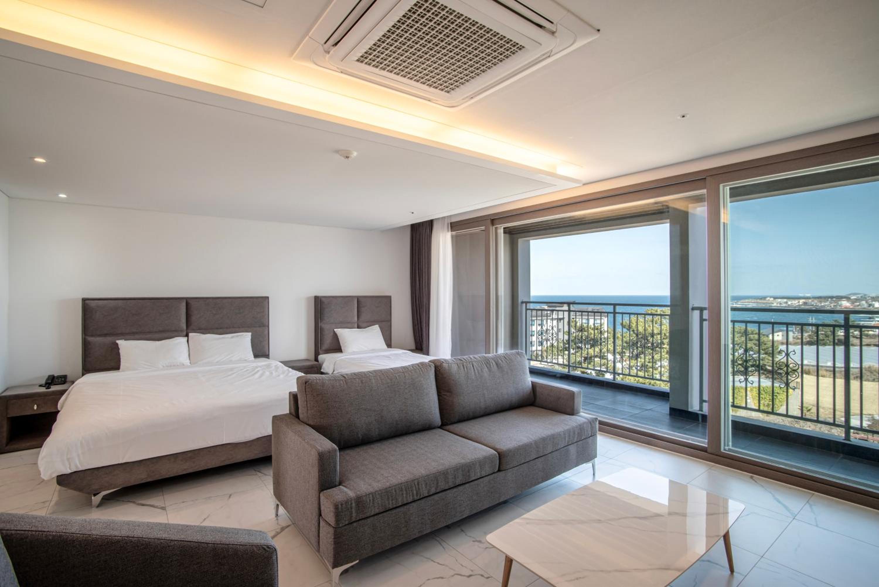 Premier Suite