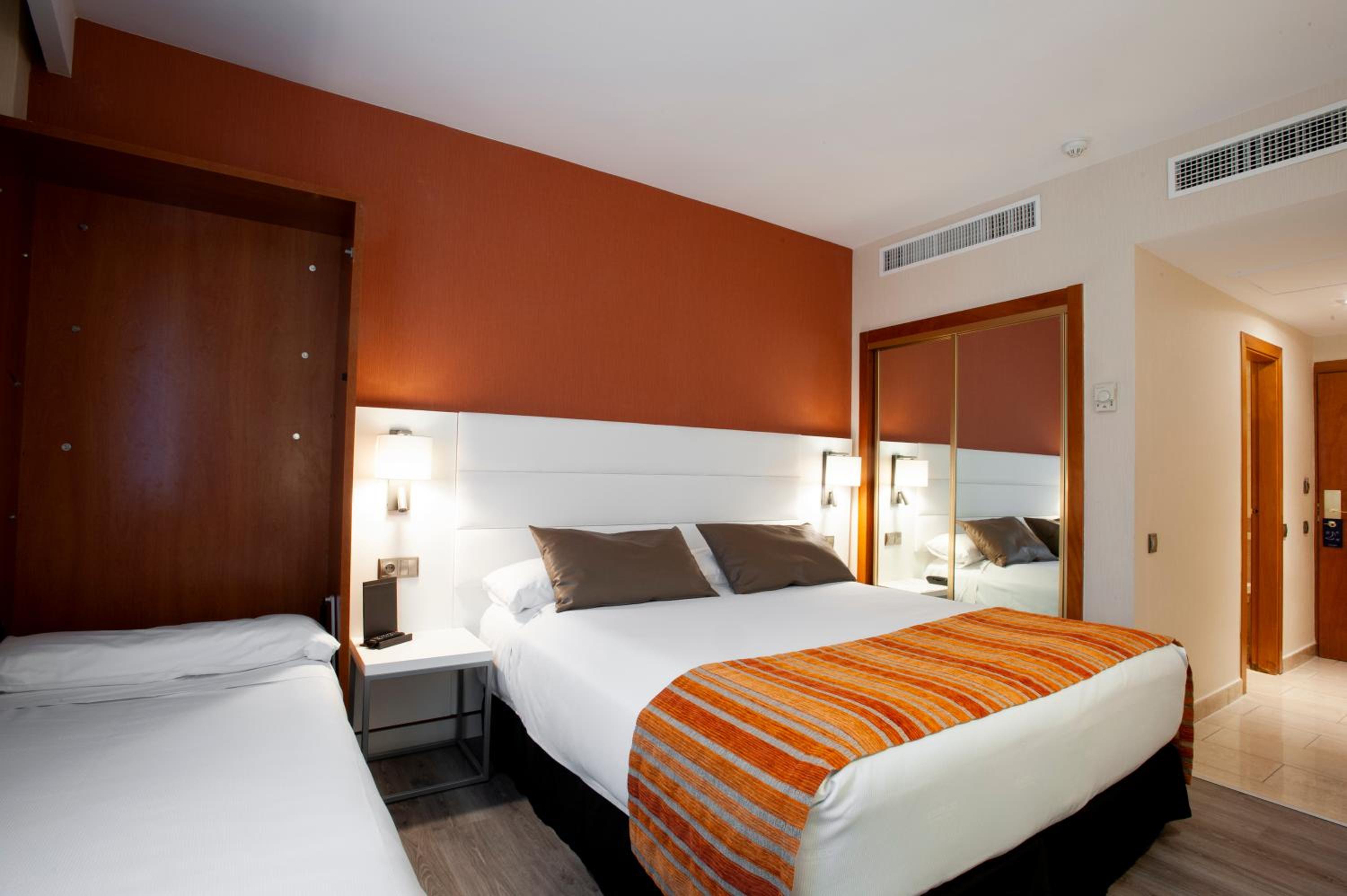 Triple Room - Photo 2