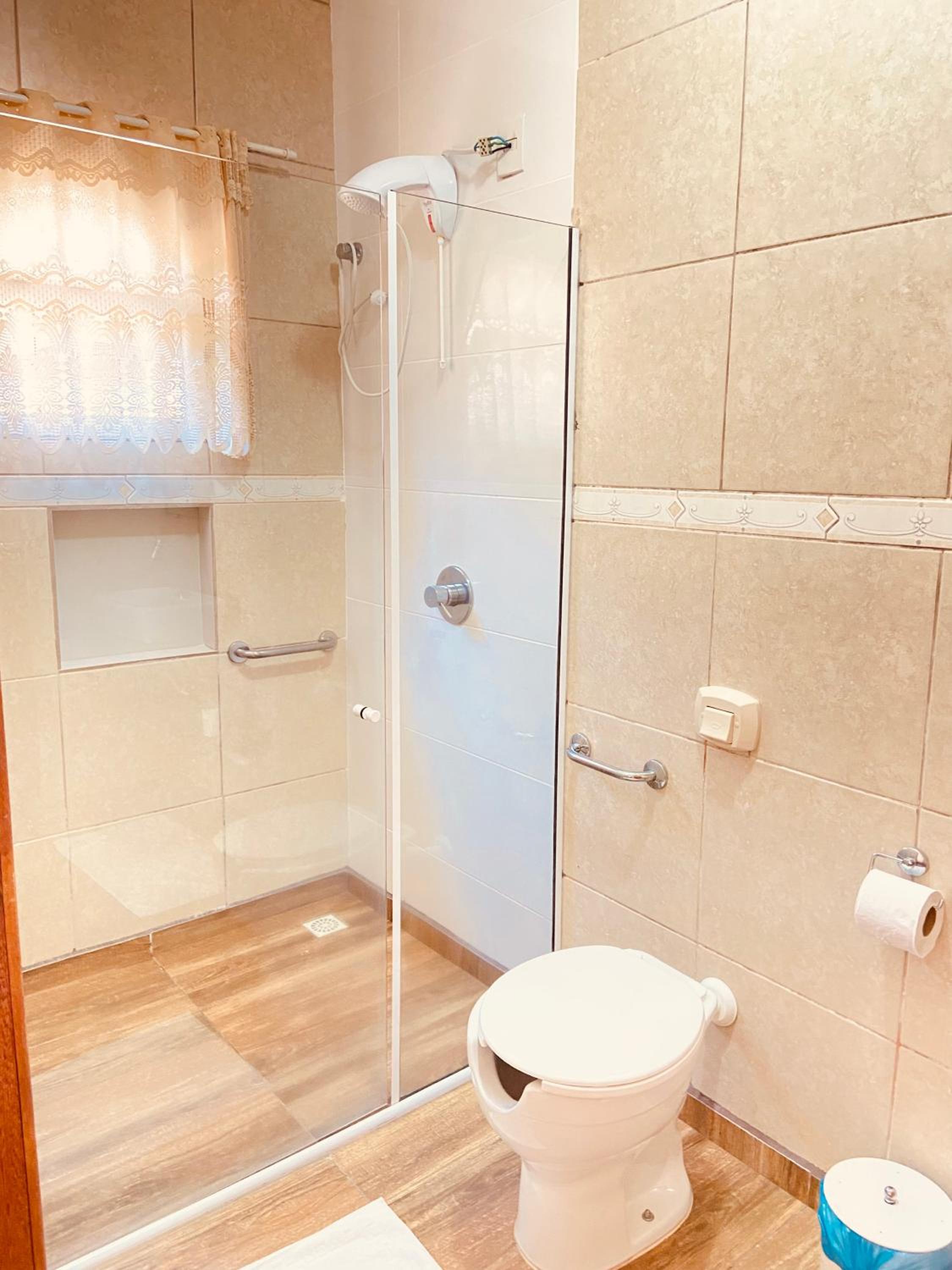 Quadruple Room - Photo 7