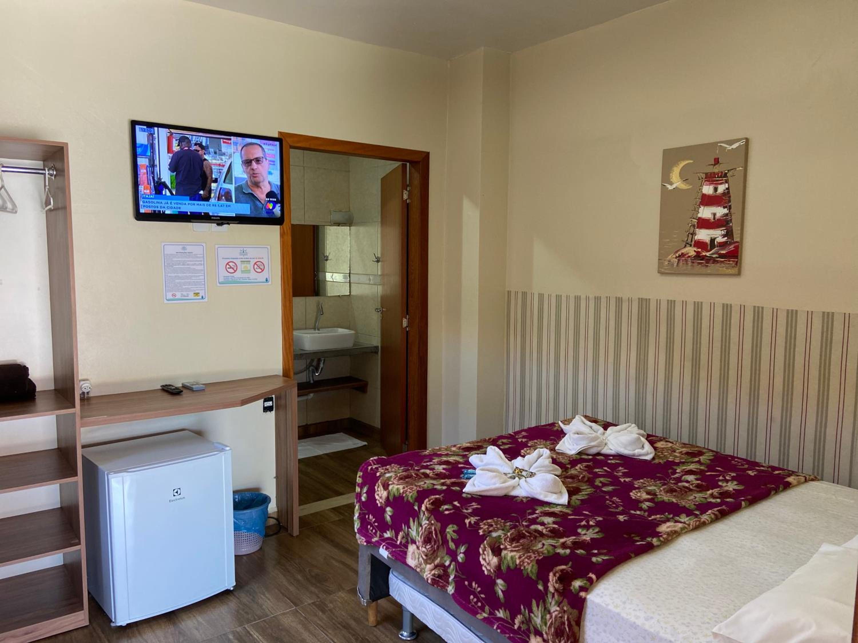 Double Room with Private Bathroom photo 2