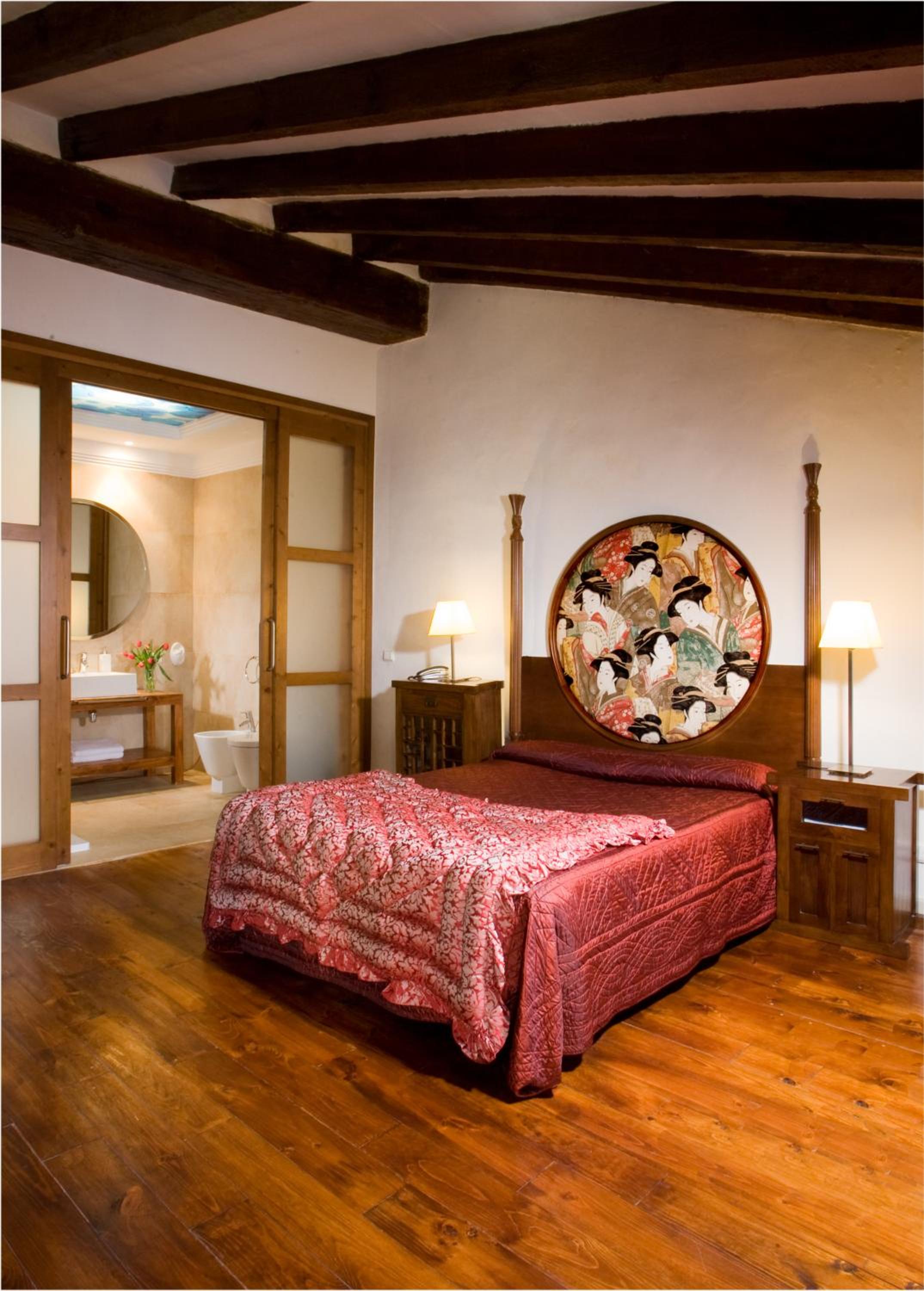 Suite - Photo 2