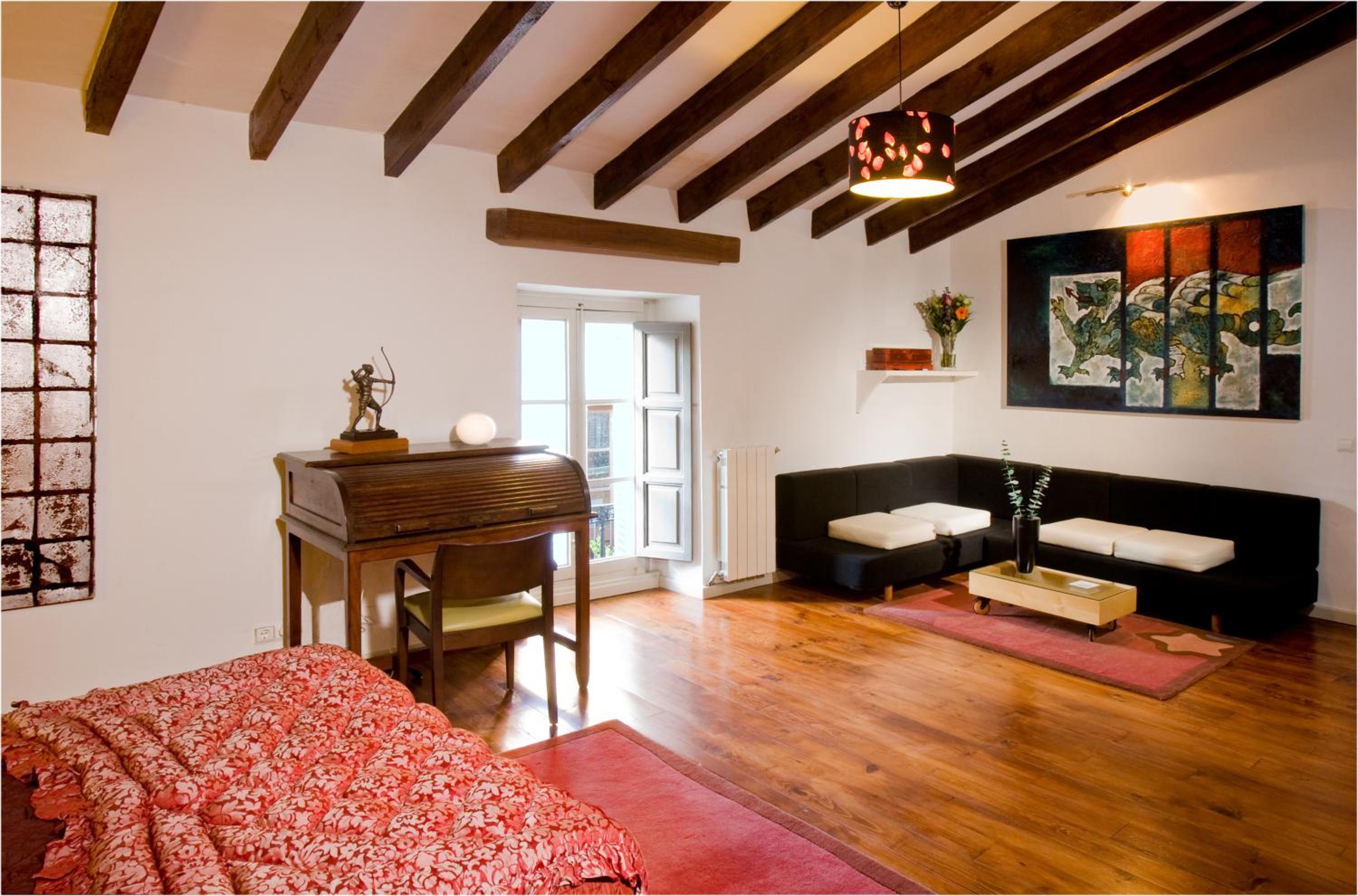 Suite - Photo 17