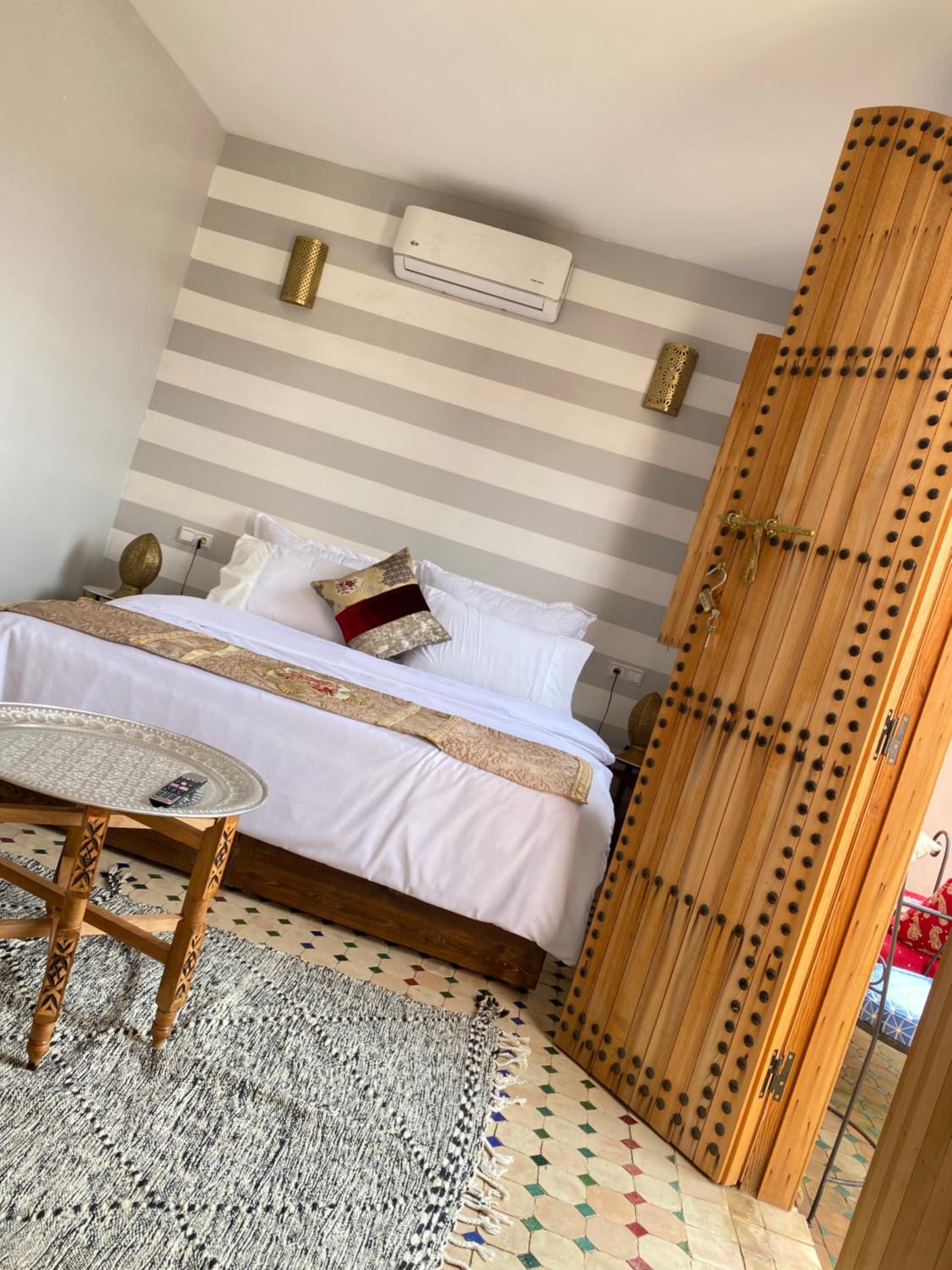 Junior Suite with Terrace - Photo 10