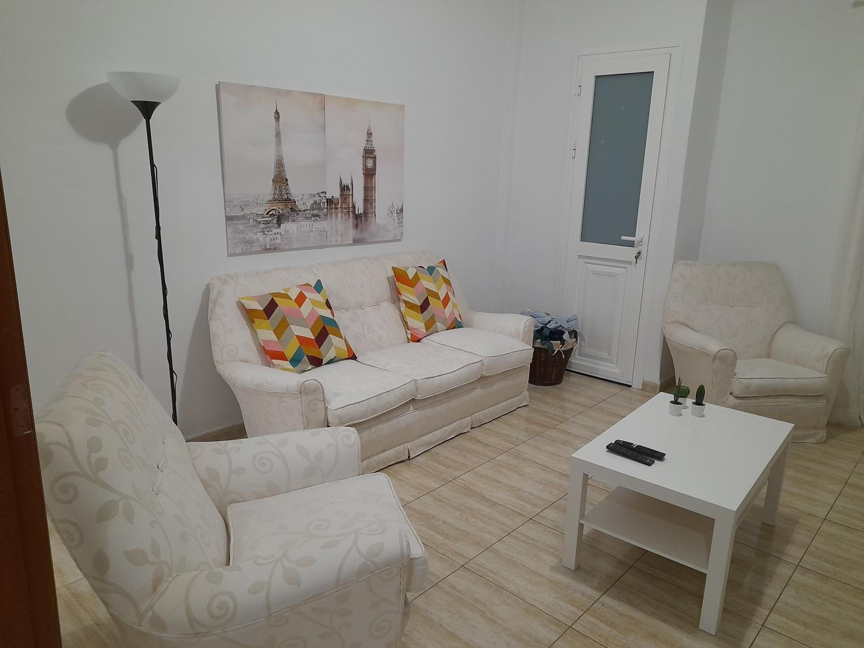 Apartamento con Balcón