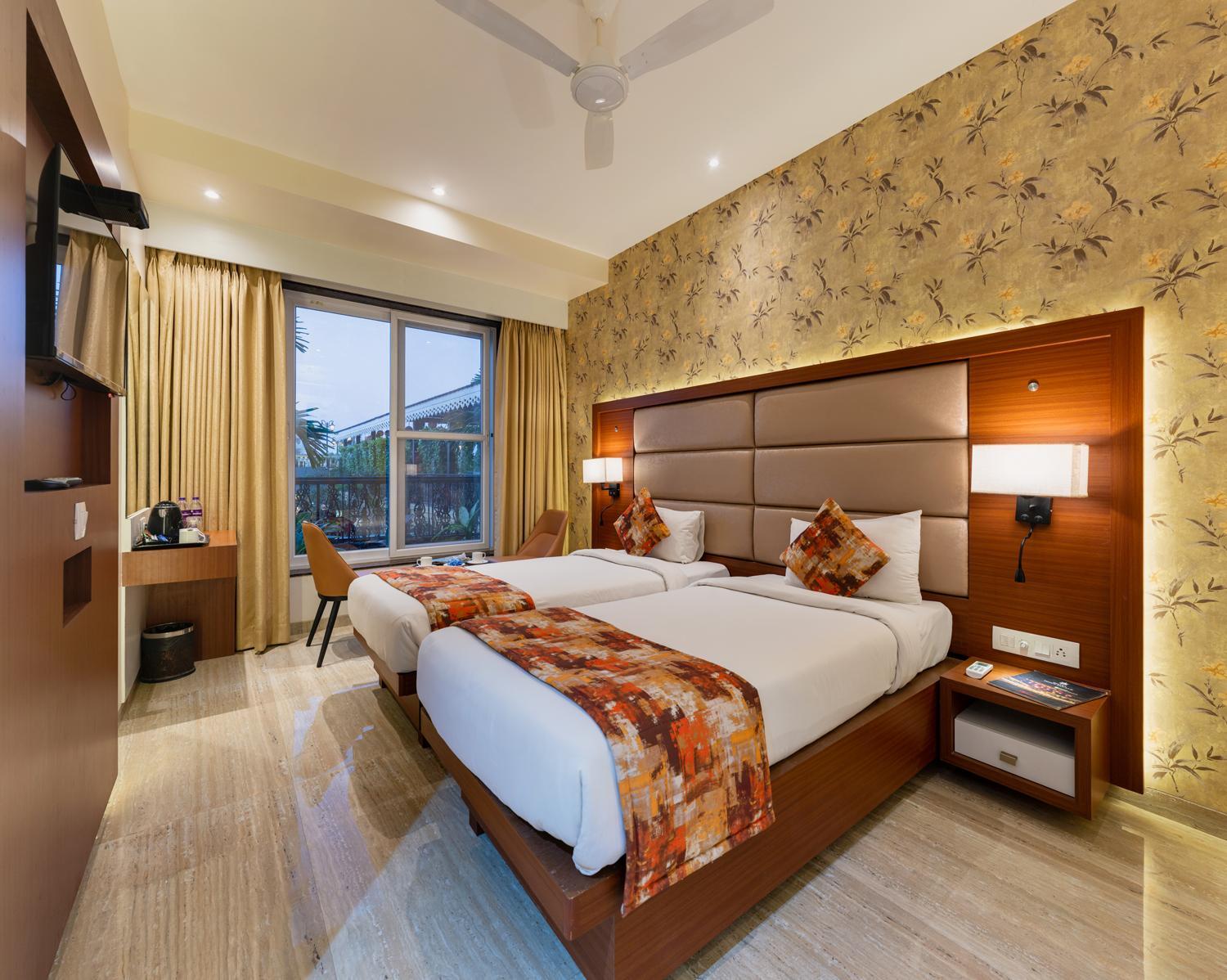 Deluxe Room - Photo 7
