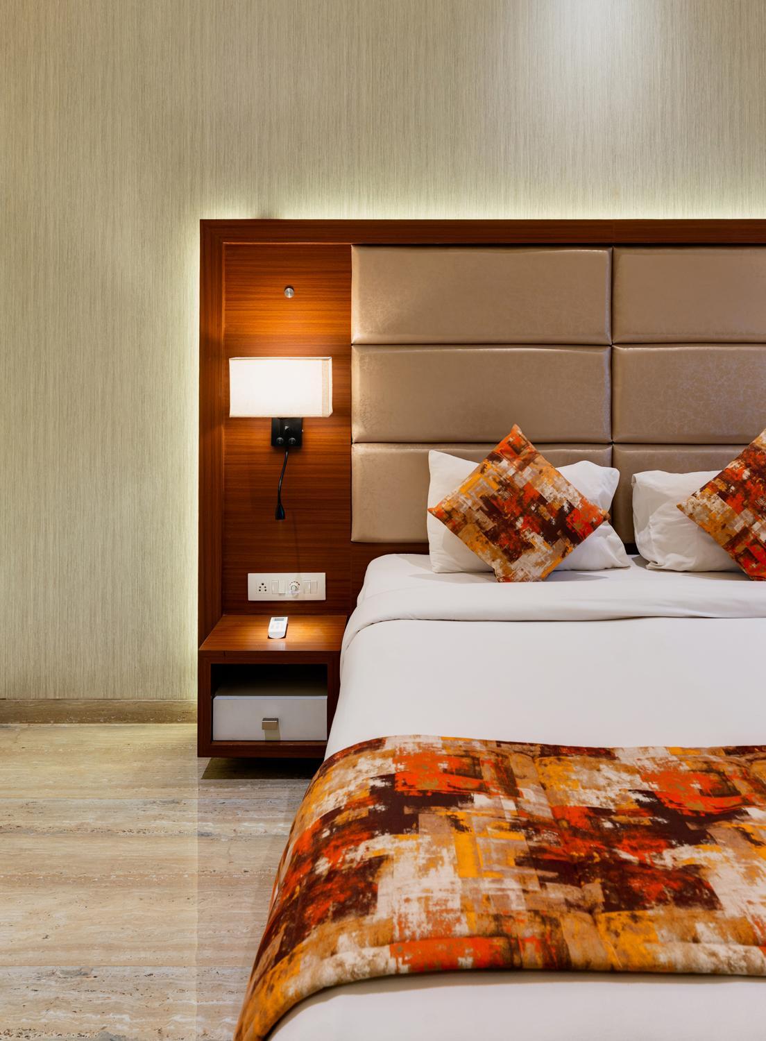 Deluxe Room - Photo 6