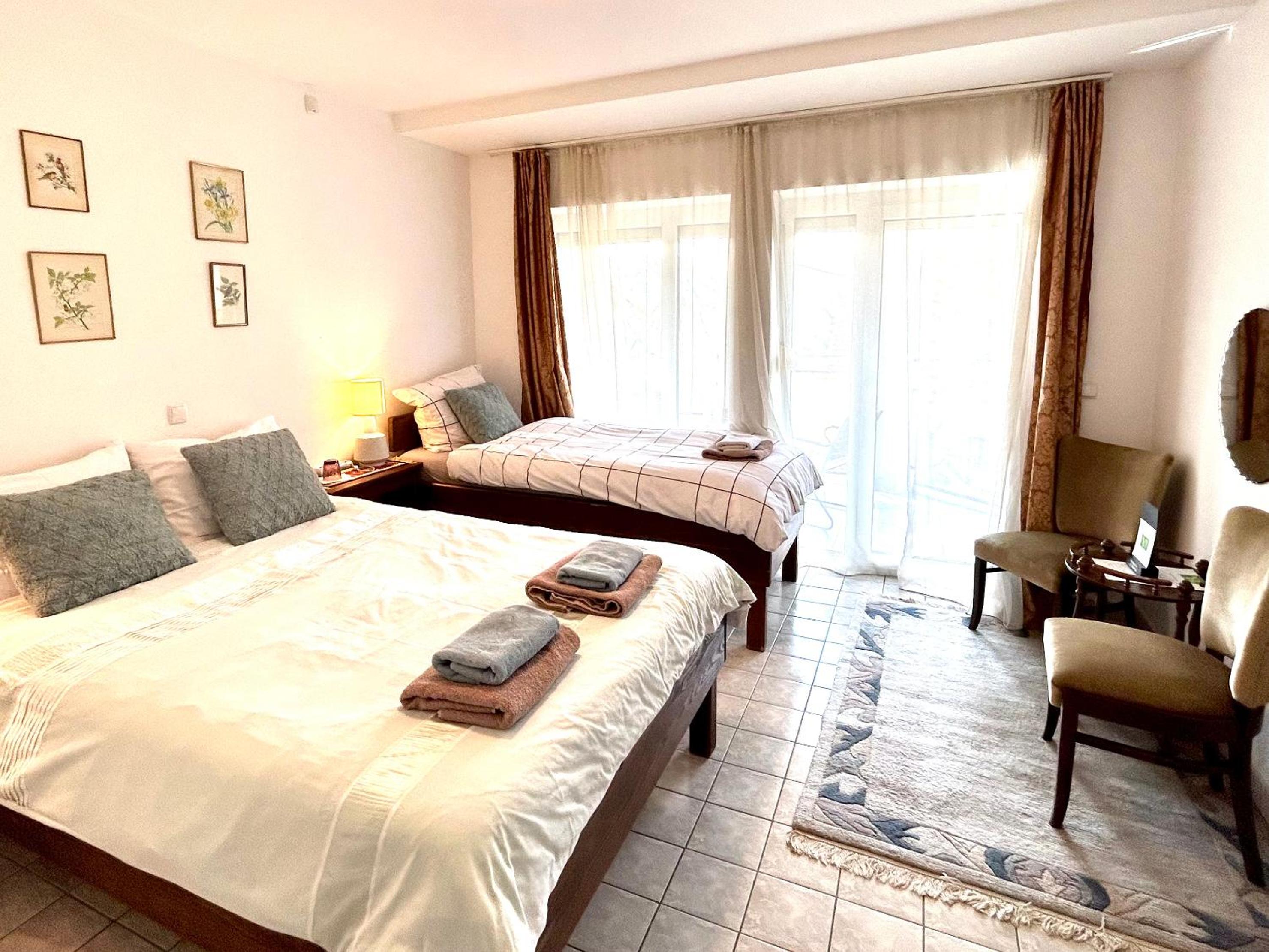 Triple Room - Photo 8
