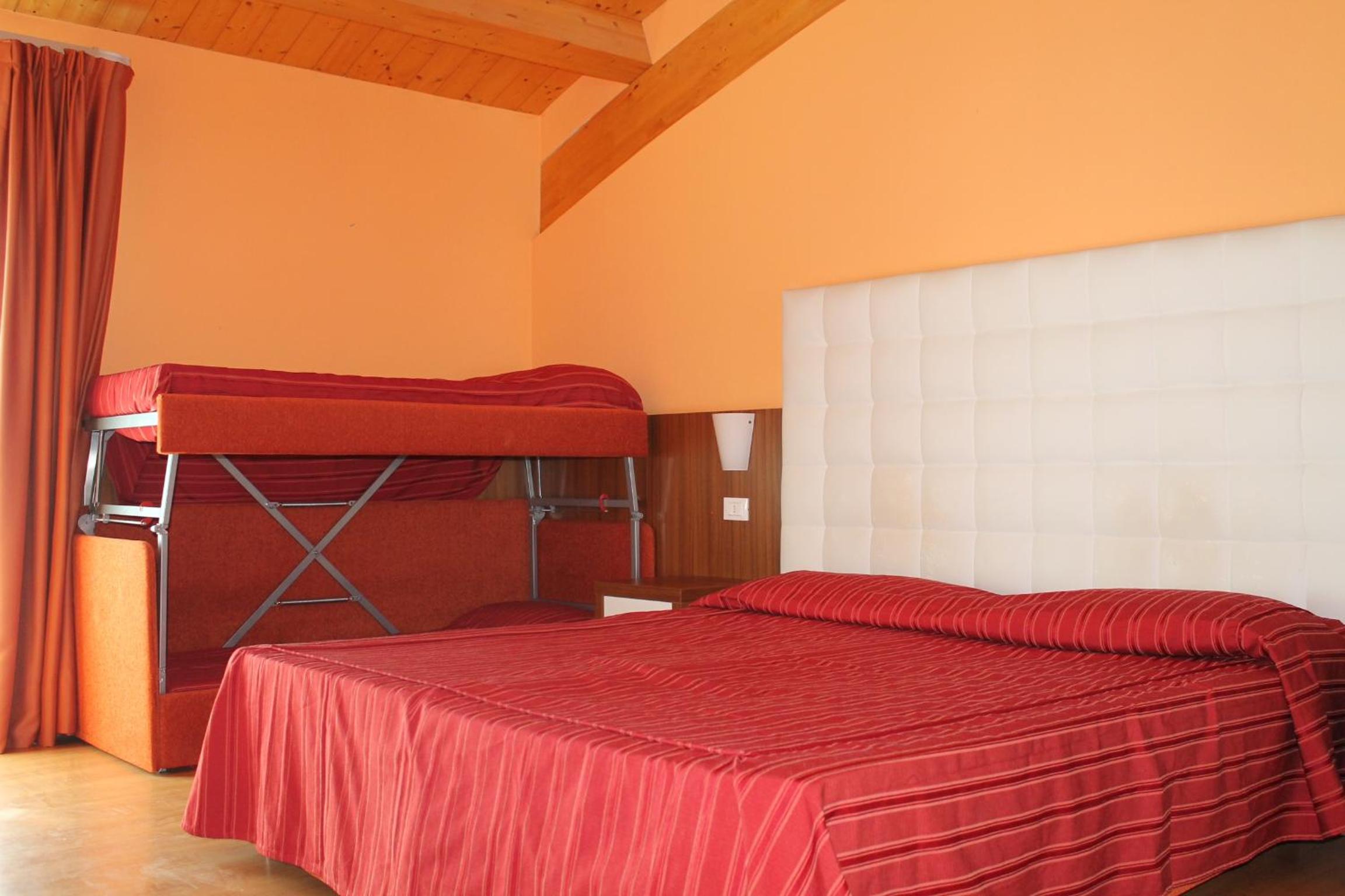 Premium Quadruple Room