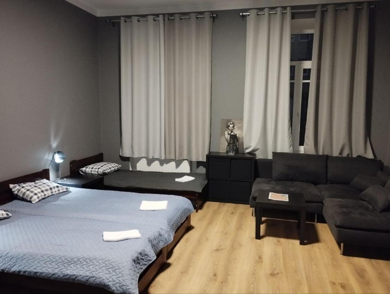 Standard Family Room - Photo 1