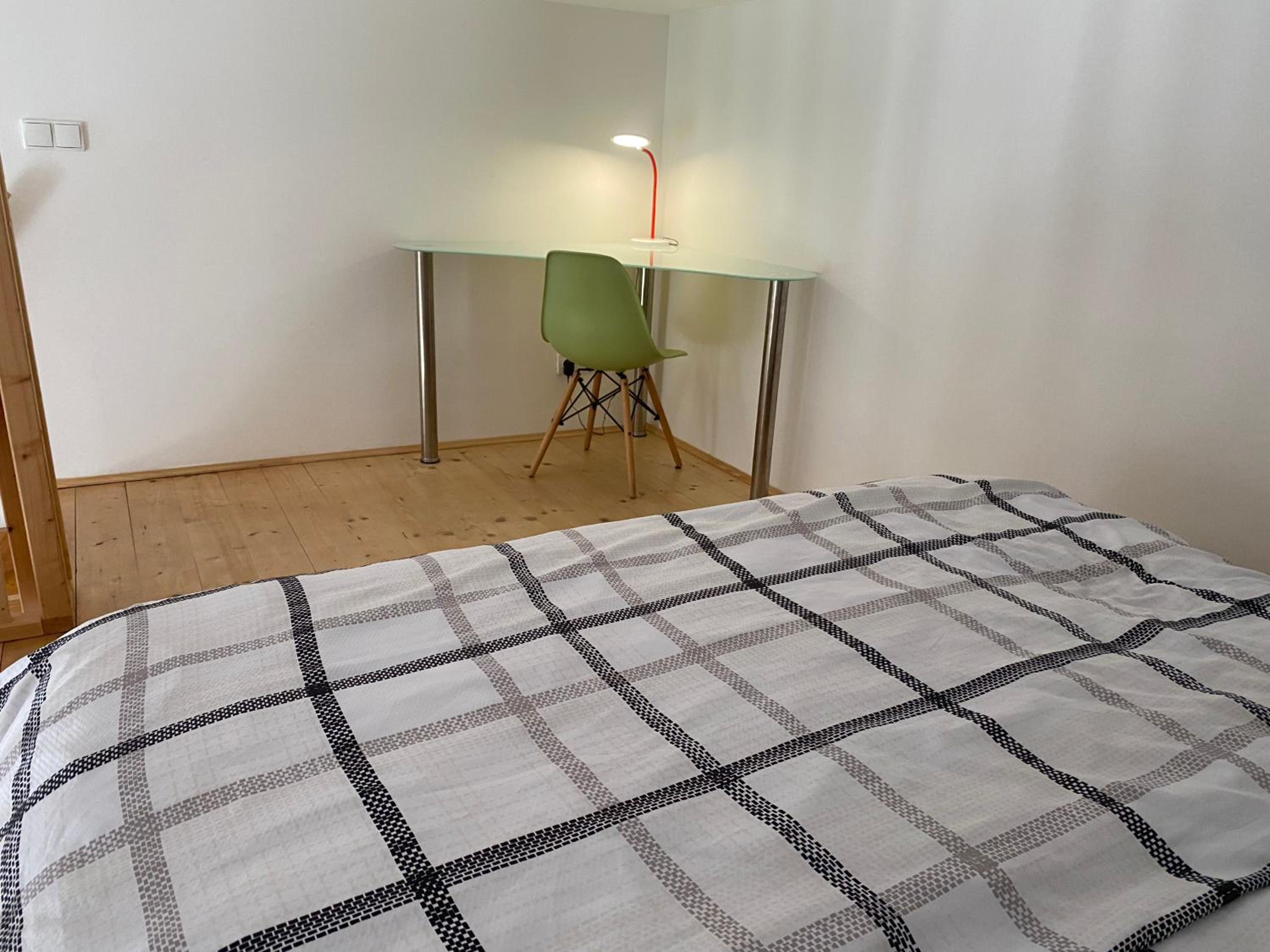 One-Bedroom Apartment - Photo 19